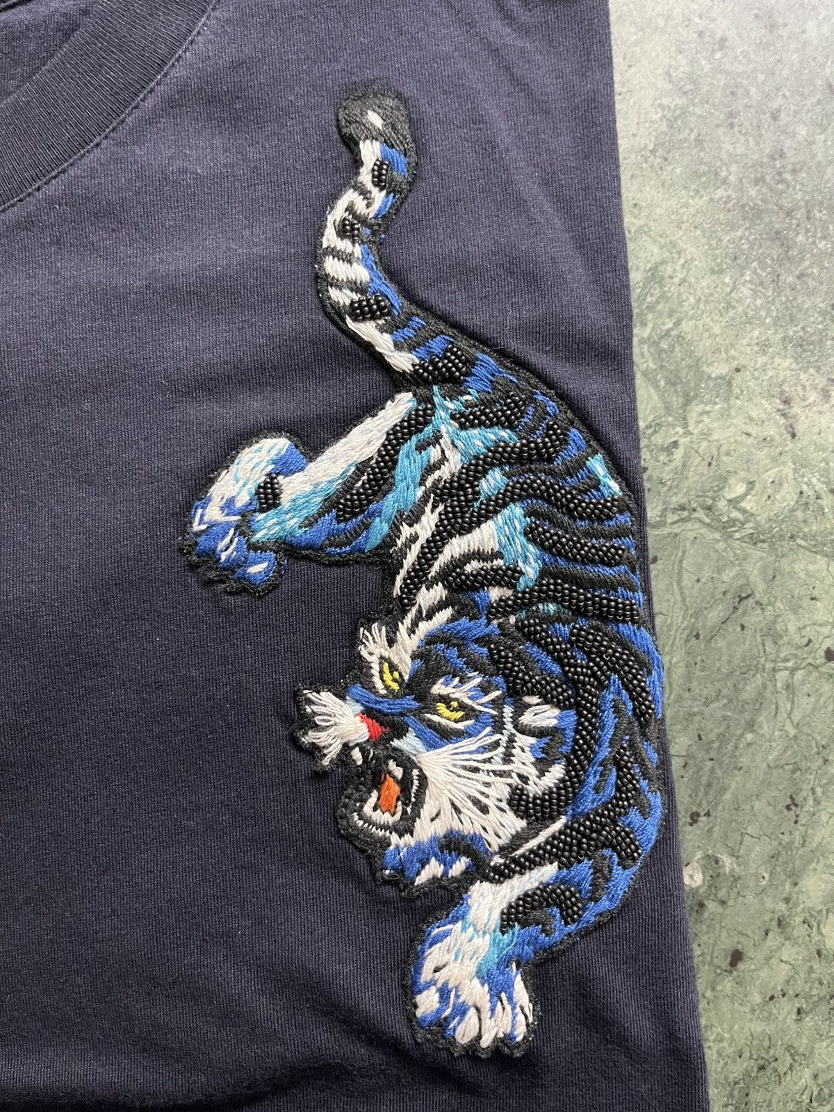 Valentino Valentino Tiger embroidered tshirt Size US S / EU 44-46 / 1 - 4 Thumbnail