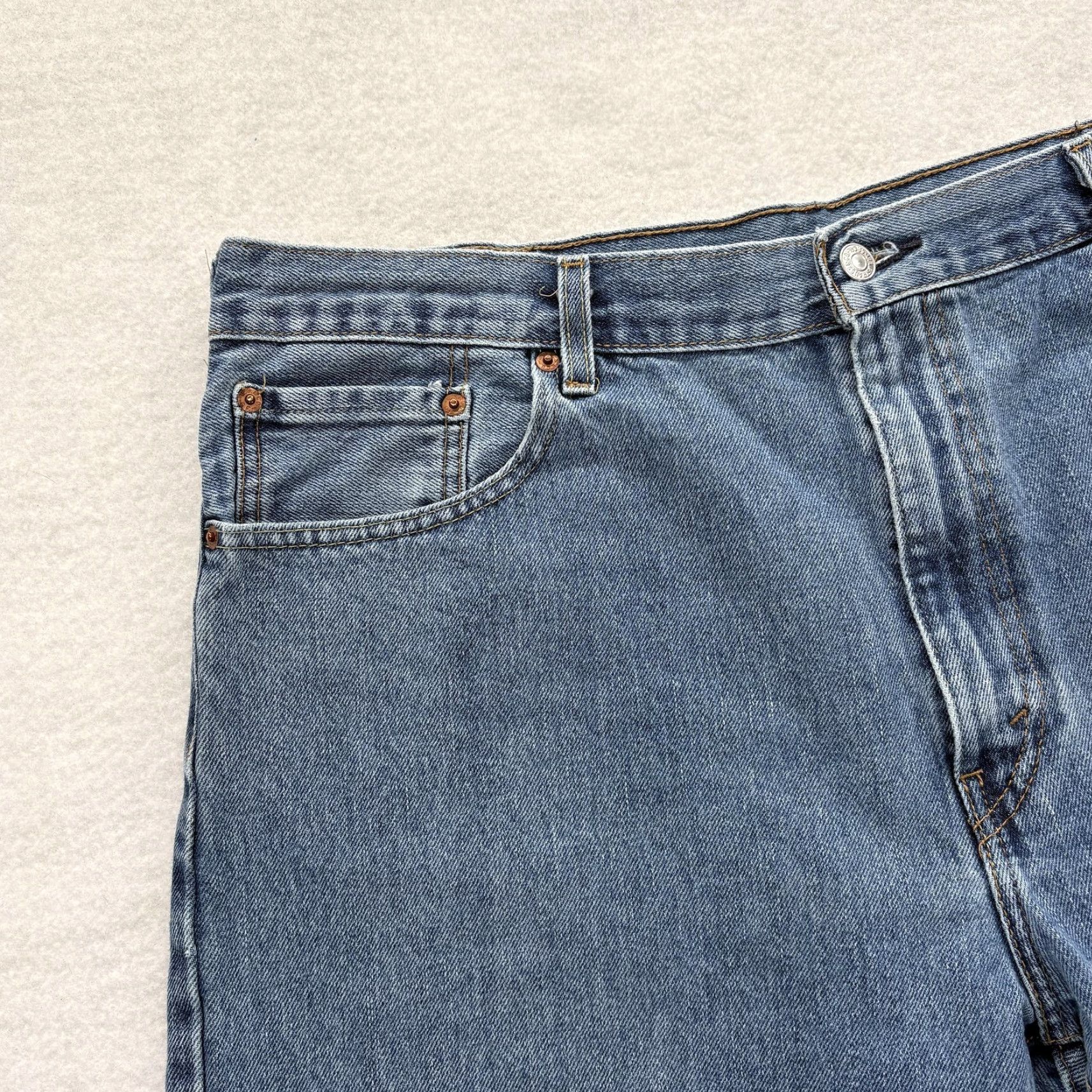 Levi's VINTAGE Levis 517 Jeans Mens 40x25 Blue Medium Wash Denim Bootcut Western Cowboy Rodeo Size US 40 / EU 56 - 2 Thumbnail