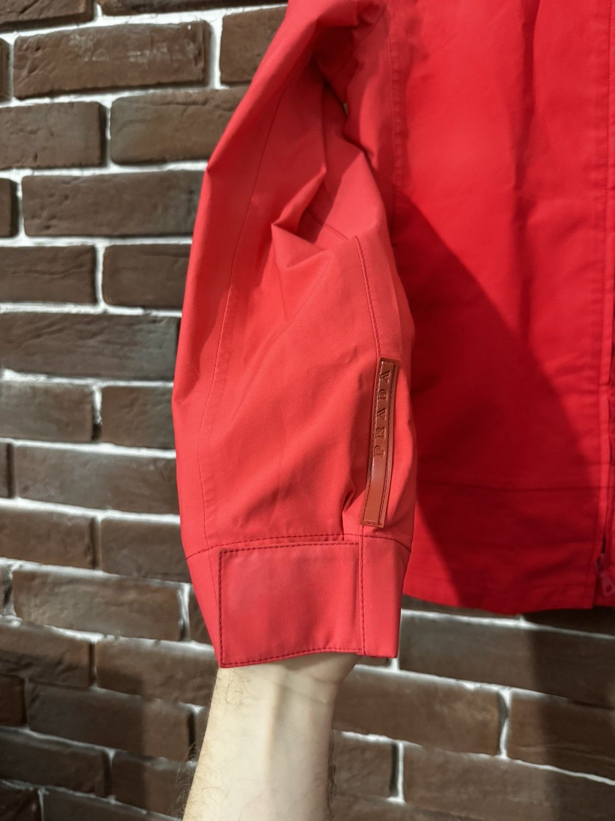 Prada Prada Vintage Gore Tex Jacket Women's Size M Designer 40it Size S / US 4 / IT 40 - 6 Thumbnail