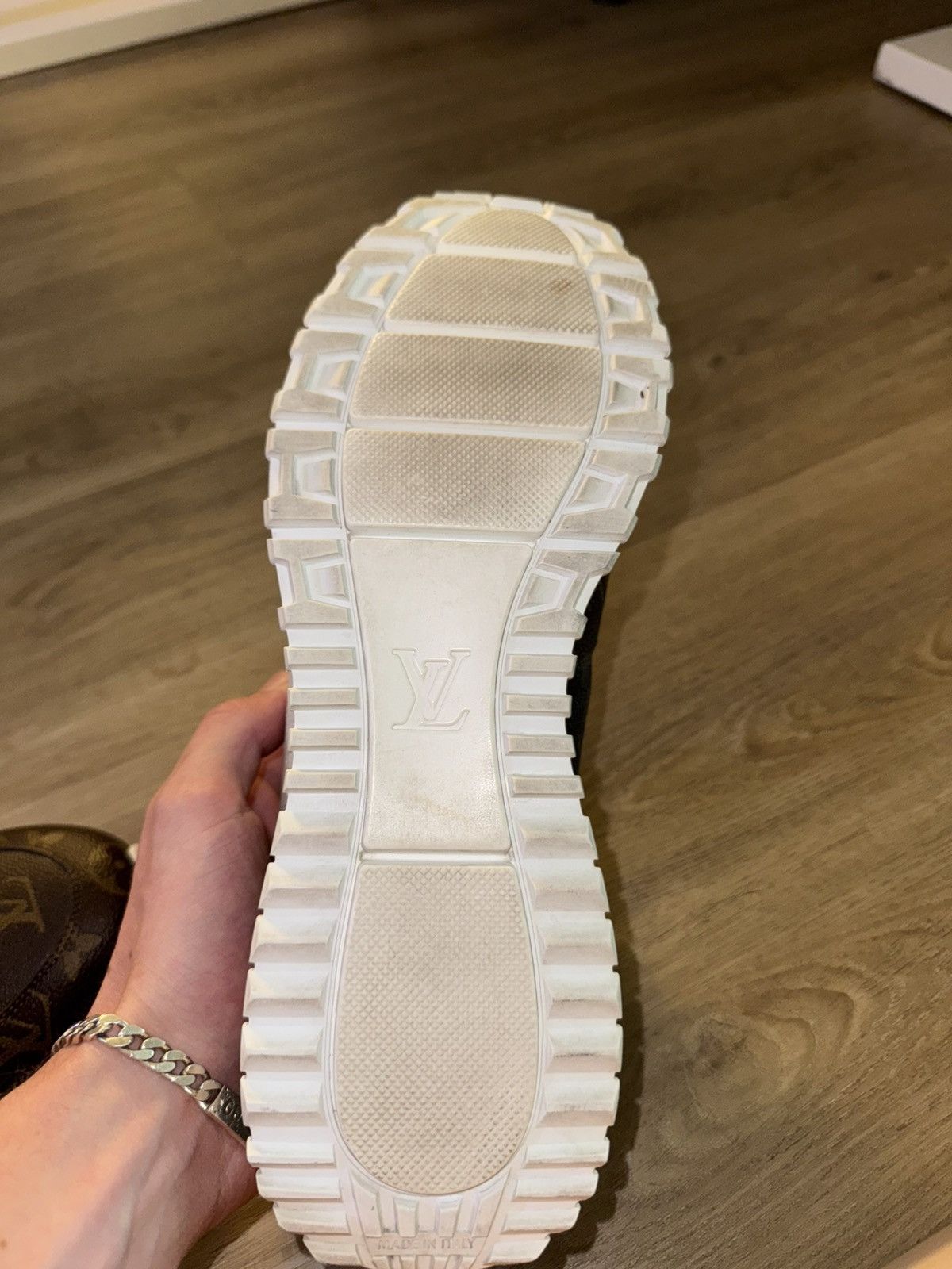Louis Vuitton LOUIS VUITTON Run Away Sneakers 'Multi-color Logo Monogram' Size US 9 / EU 42 - 8 Thumbnail