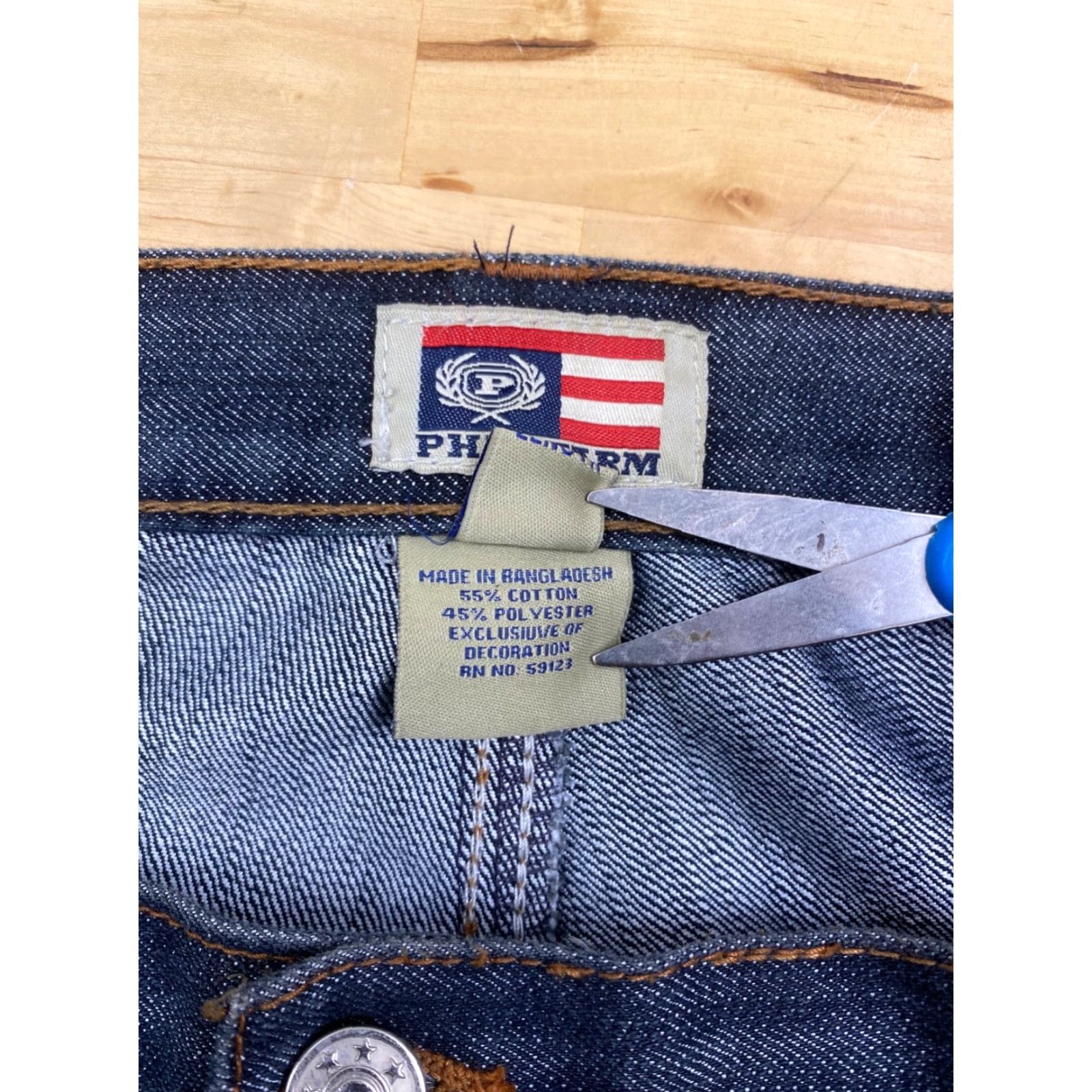 Phat Farm Phat Farm Jeans Mens 46x32 Denim Blue Baggy Loose Straight 90s Casual Mens Size US 30 / EU 46 - 7 Thumbnail