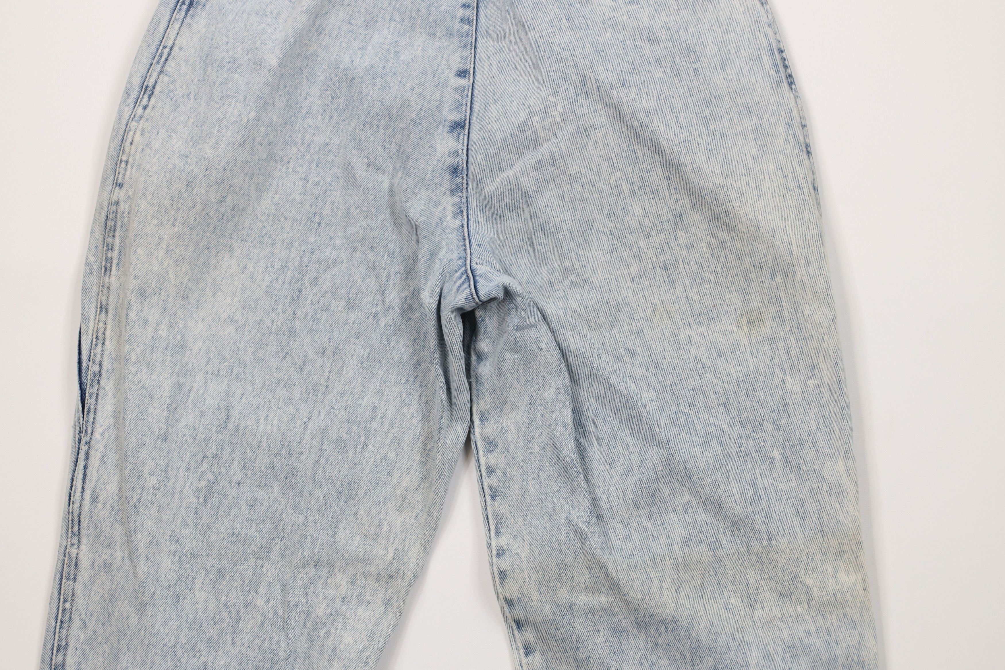 Vintage Vintage 90s Streetwear Acid Wash Pleated Tapered Jeans Size 32" / US 10 / IT 46 - 14 Thumbnail