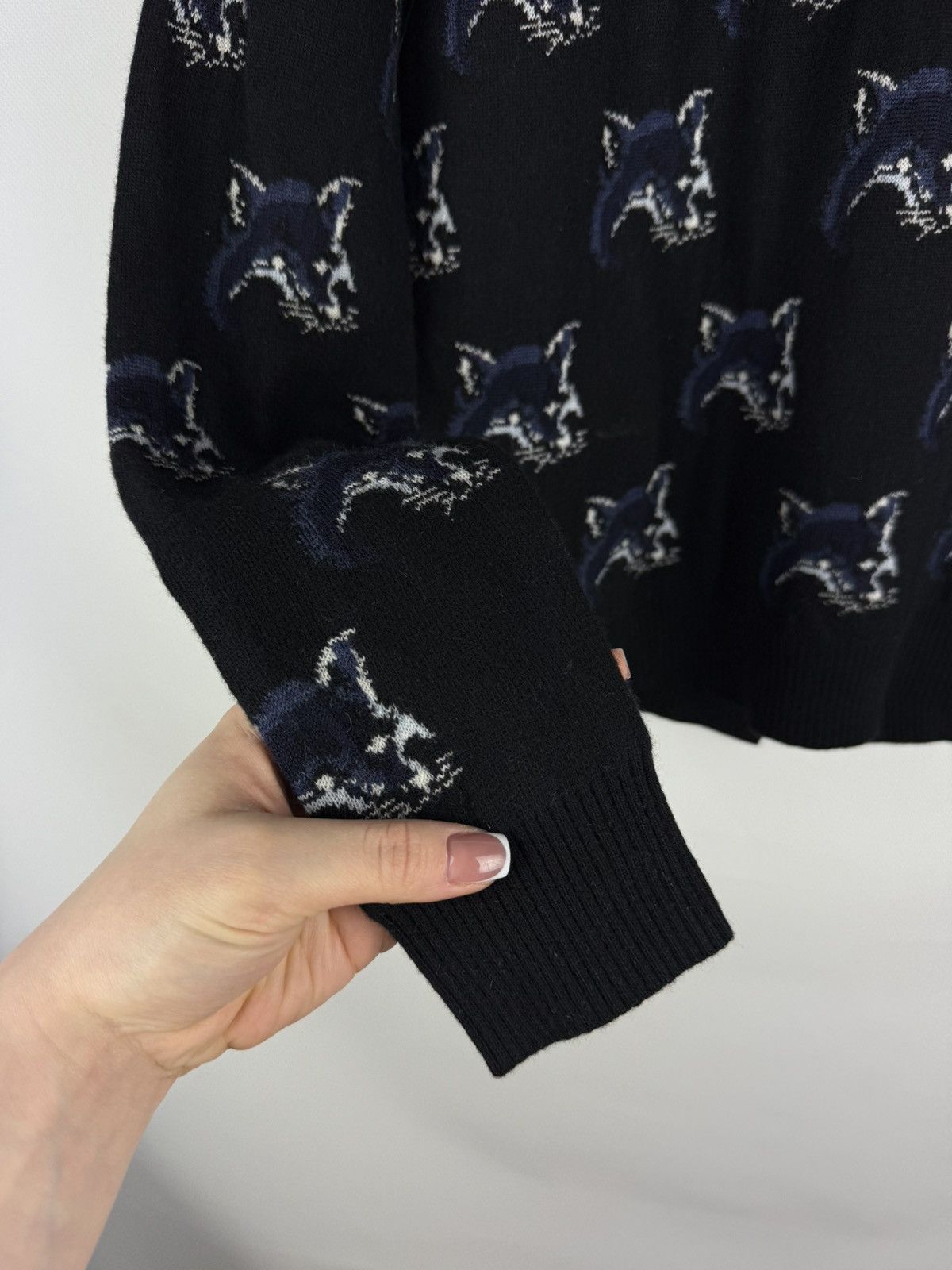 Maison Kitsune Maison Kitsune Multilogo Wool Silk Cashmere Back Zip Sweater Size S / US 4 / IT 40 - 8 Thumbnail
