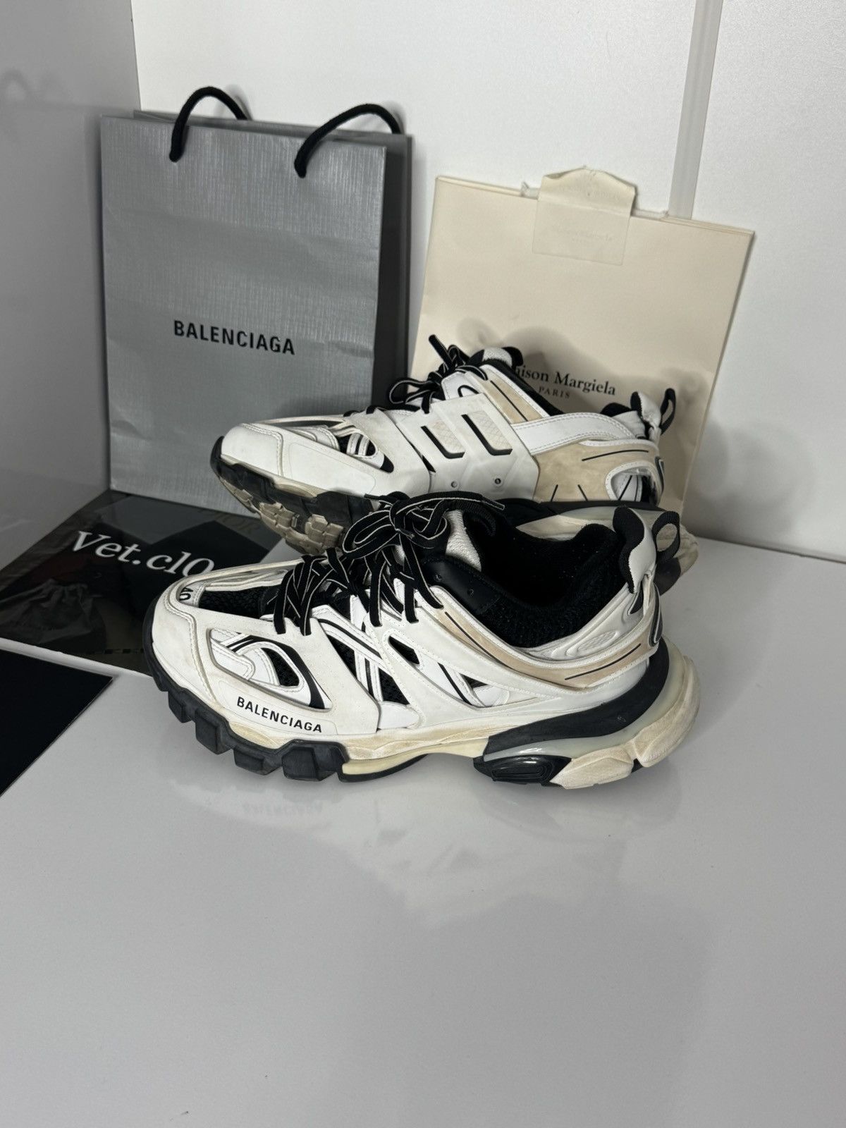 Balenciaga ✅ Balenciaga Track 1 White Black Low 40 Size US 7.5 / EU 40-41 - 1 Thumbnail