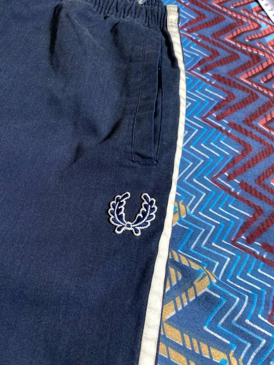 Fred Perry × Vintage Vintage 90s Fred Perry Streetwear Faded Shorts Size US 32 / EU 48 - 6 Thumbnail