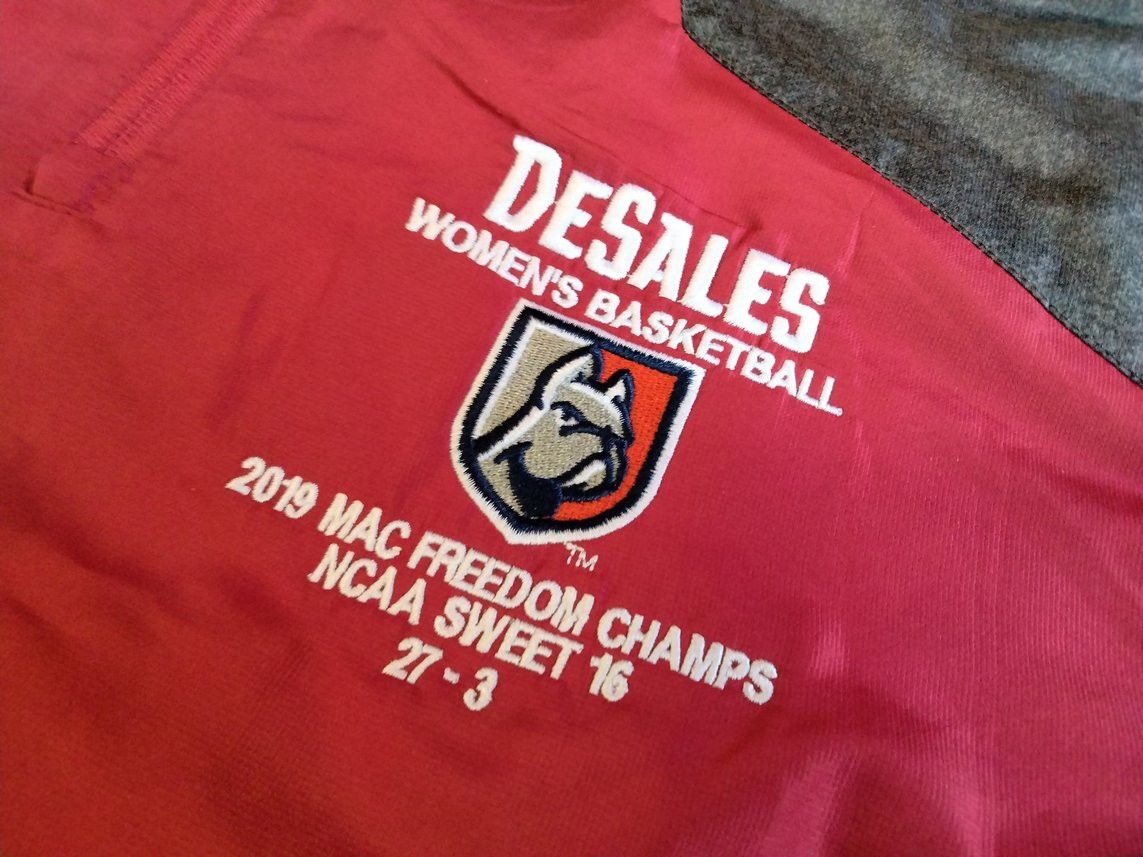 Holloway DeSales Bulldogs Lightweight Embroidered Windbreaker Size US M / EU 48-50 / 2 - 4 Thumbnail