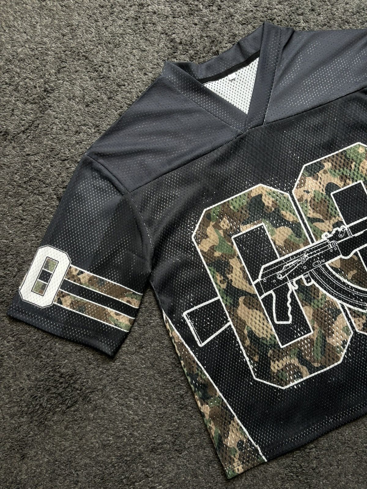 Japanese Brand Vintage style very rare AK-47 military camo 00 black jersey Size US L / EU 52-54 / 3 - 3 Thumbnail