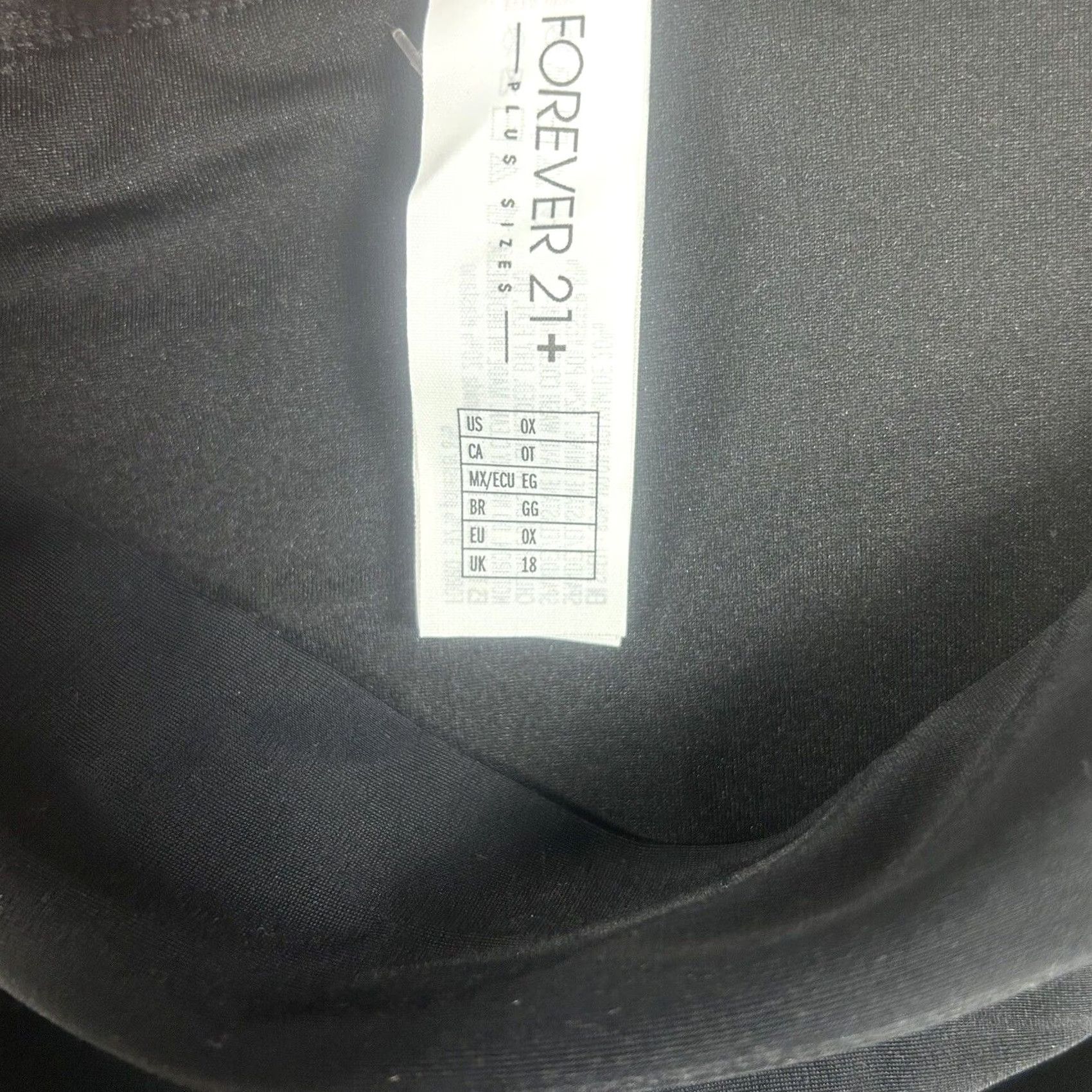 Forever 21 FOREVER 21 Bikini Bottom Black Stretch Plus 0X Swim Bottom Bikini Women Classic Summer Pool Chic N/A Size 40" / US 18 - 5 Thumbnail