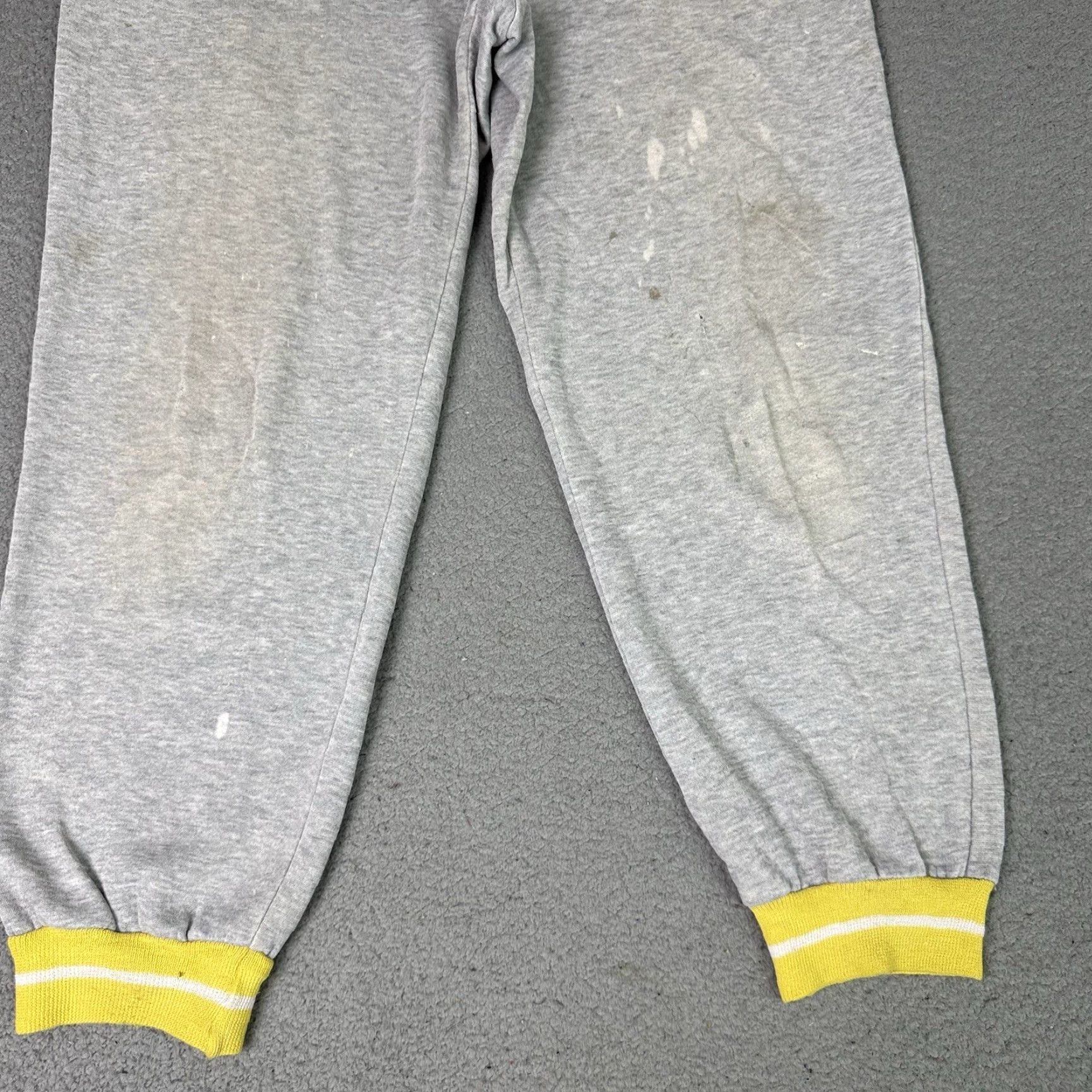 Nike VINTAGE Nike Sweatpants Mens XL Gray SWOOSH Logo Joggers Athletic Sports Pants Size US 36 / EU 52 - 3 Thumbnail