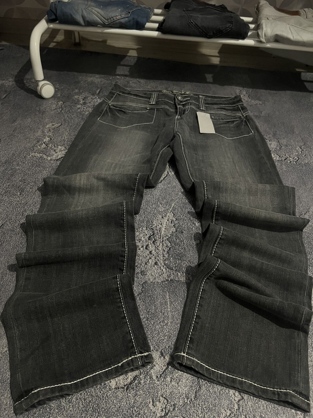 Japanese Brand Washed Japanese Archive Old Sckool Vibe Gray Jeans Size US 30 / EU 46 - 1 Thumbnail