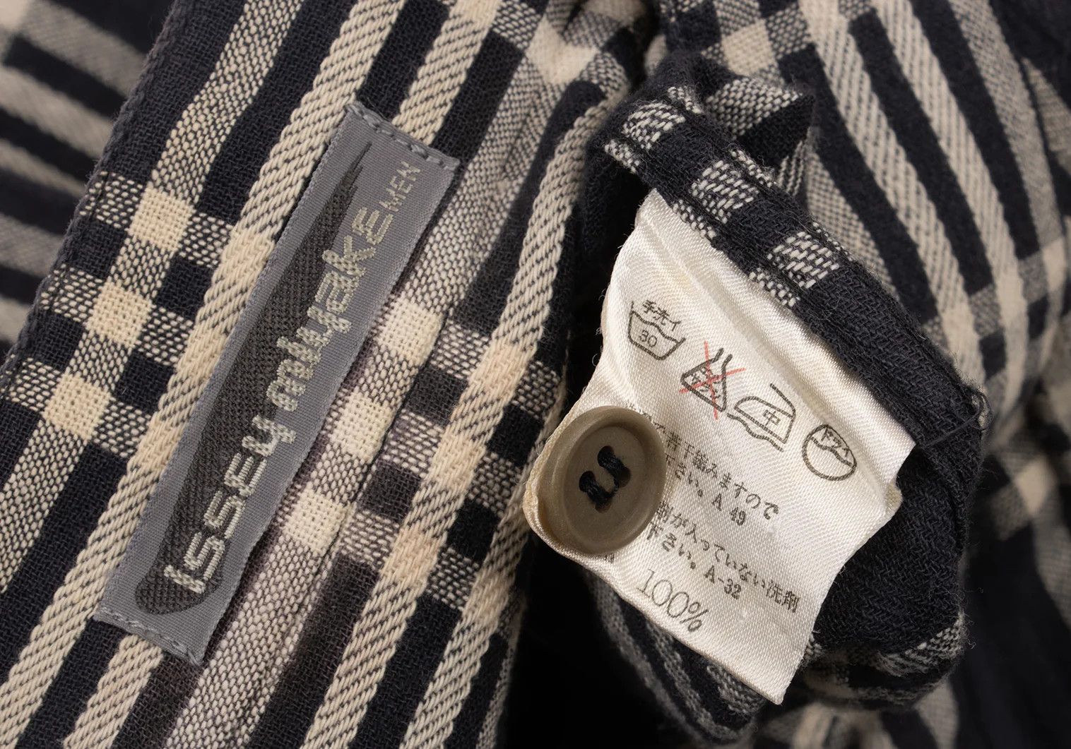 Issey Miyake Cotton Check Band Collared Shirt in Black Cream, M Size US M / EU 48-50 / 2 - 20 Thumbnail