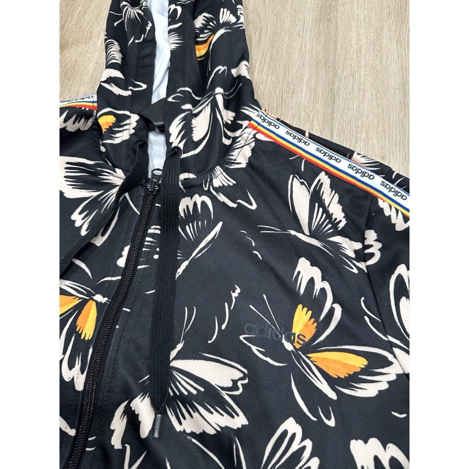 Farm Rio Adidas x Farm Rio Butterfly Full Zip Hoodie Jacket XL Women Multicolor Butterfly Theme Basic Jacket Activewear Size XL / US 12-14 / IT 48-50 - 5 Thumbnail