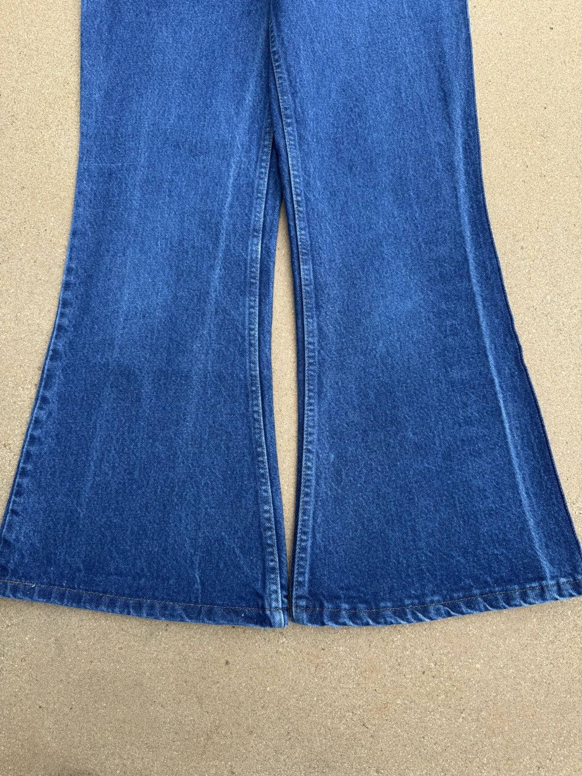 Levi's Vtg 80’s Levi’s 684 Orange Tab Bellbottom Flare Jeans 31x28 Size US 31 - 3 Thumbnail