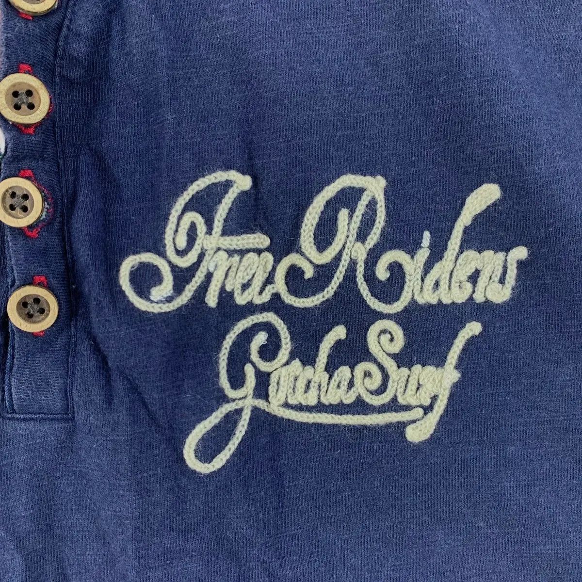 Vintage Vintage GOTCHA SURF ROOTS Wave Riders Henley Tee Shirt Size M / US 6-8 / IT 42-44 - 3 Thumbnail