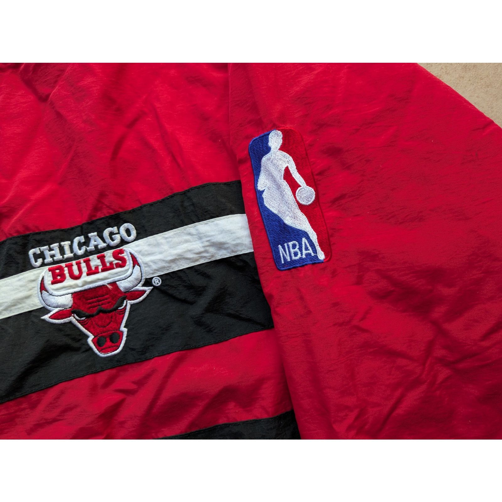 NBA × Starter Chicago Bulls 90s STARTER windbreaker XL red blk NBA vintage Size US XL / EU 56 / 4 - 6 Thumbnail