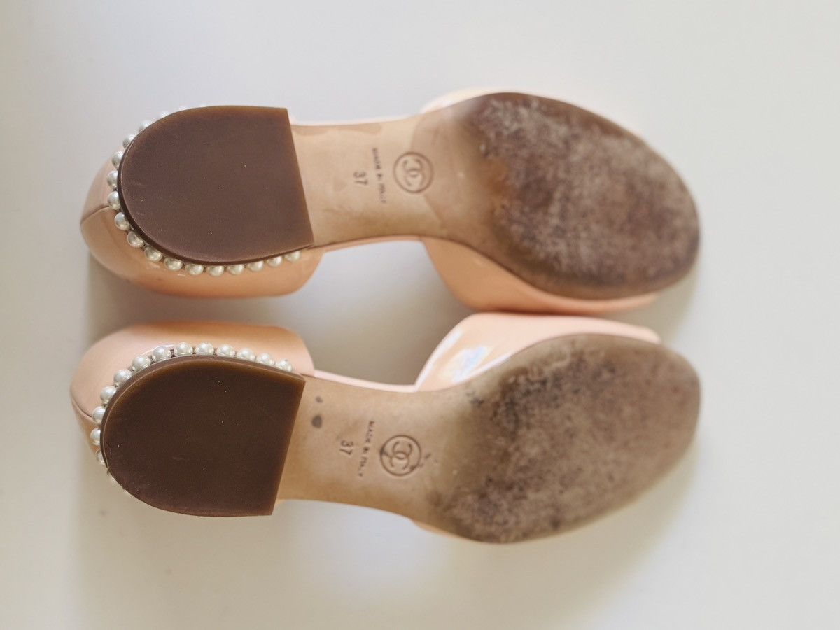 Chanel Chanel d'Orsay Peep toe flats with pearl size 37 Size US 6 / IT 36 - 7 Thumbnail