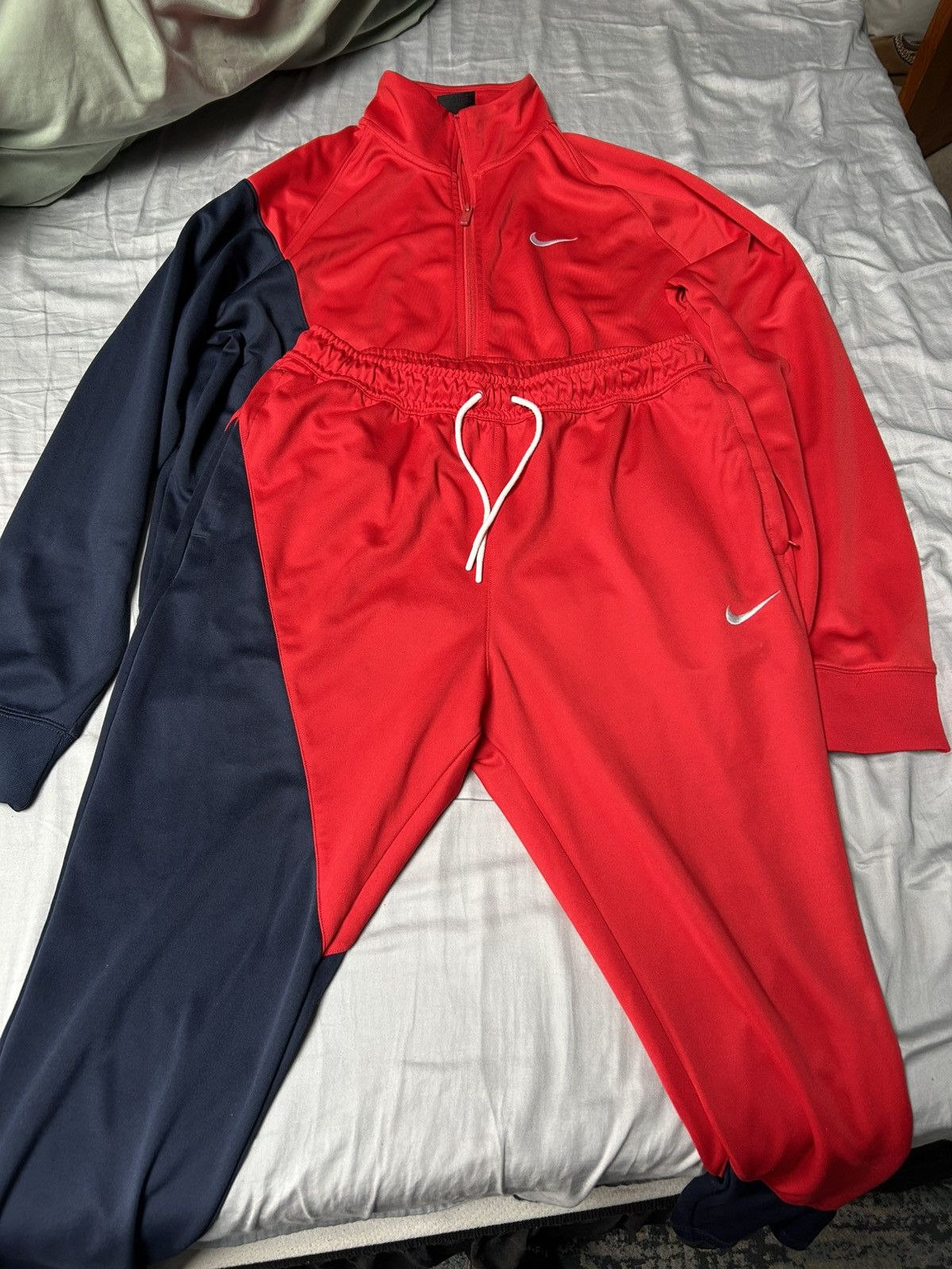 Nike Nike tracksuit Size US 34 / EU 50 - 1 Thumbnail