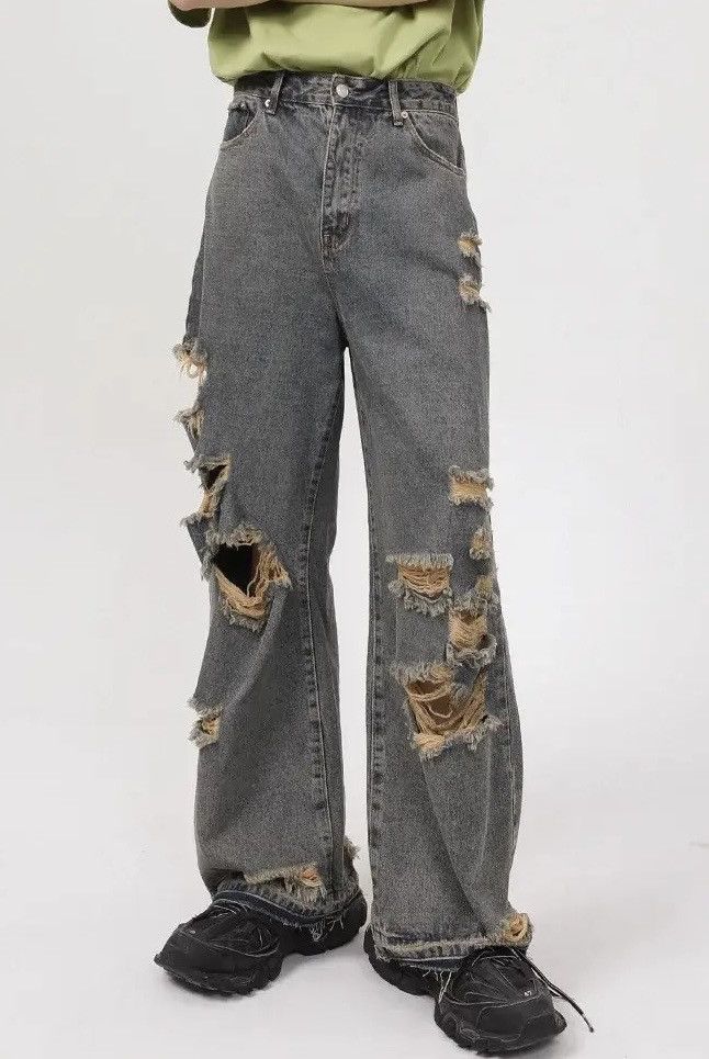Japanese Brand Distressed denim hole jeans y2k pants Size US 30 / EU 46 - 1 Thumbnail