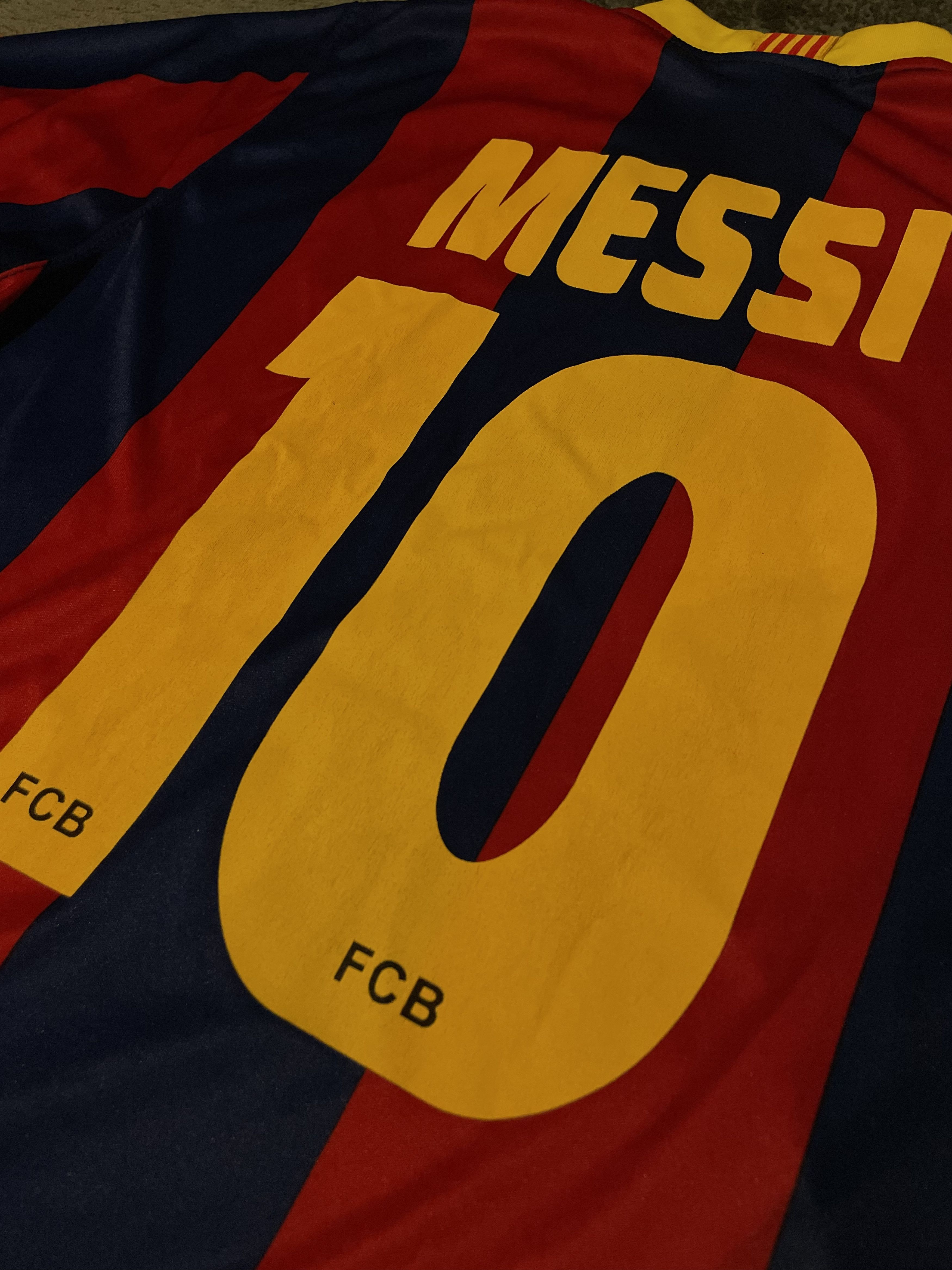 Other Barcelona Messi Vintage Soccer Jersey kit Size US L / EU 52-54 / 3 - 6 Thumbnail