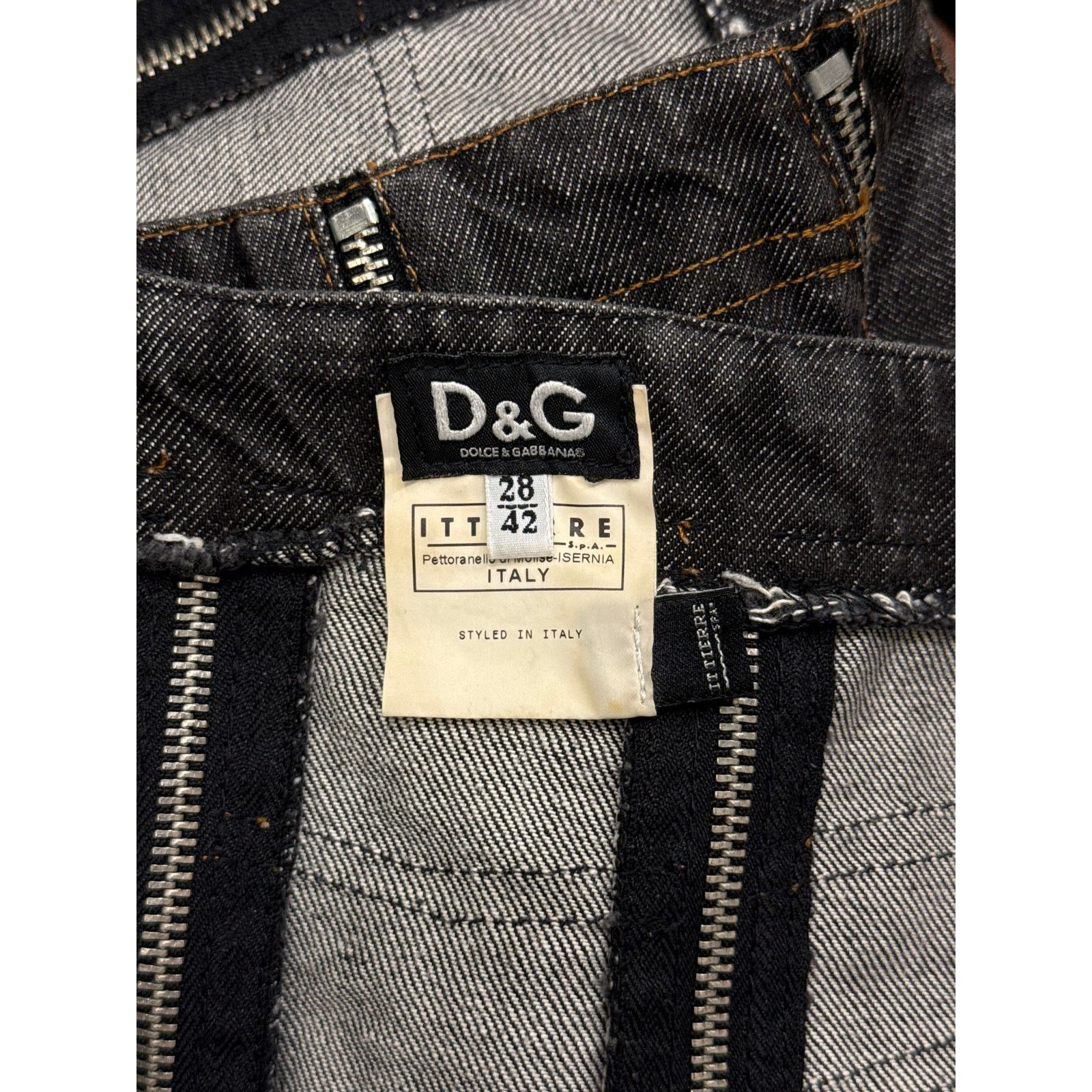 Dolce & Gabbana S/S2004 Dolce & Gabbana full zip mini skirt Size 28" / US 6 / IT 42 - 7 Thumbnail