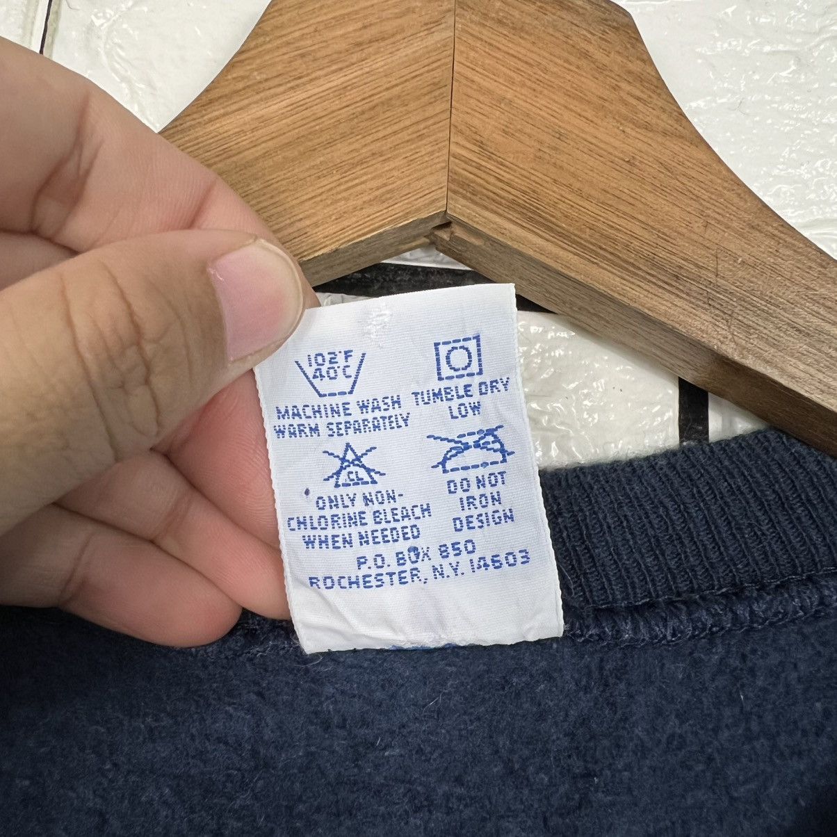 Champion Vintage CHAMPION REVERSE WEAVE M.I.T. Sweatshirt #4253-C193 Size US M / EU 48-50 / 2 - 10 Thumbnail