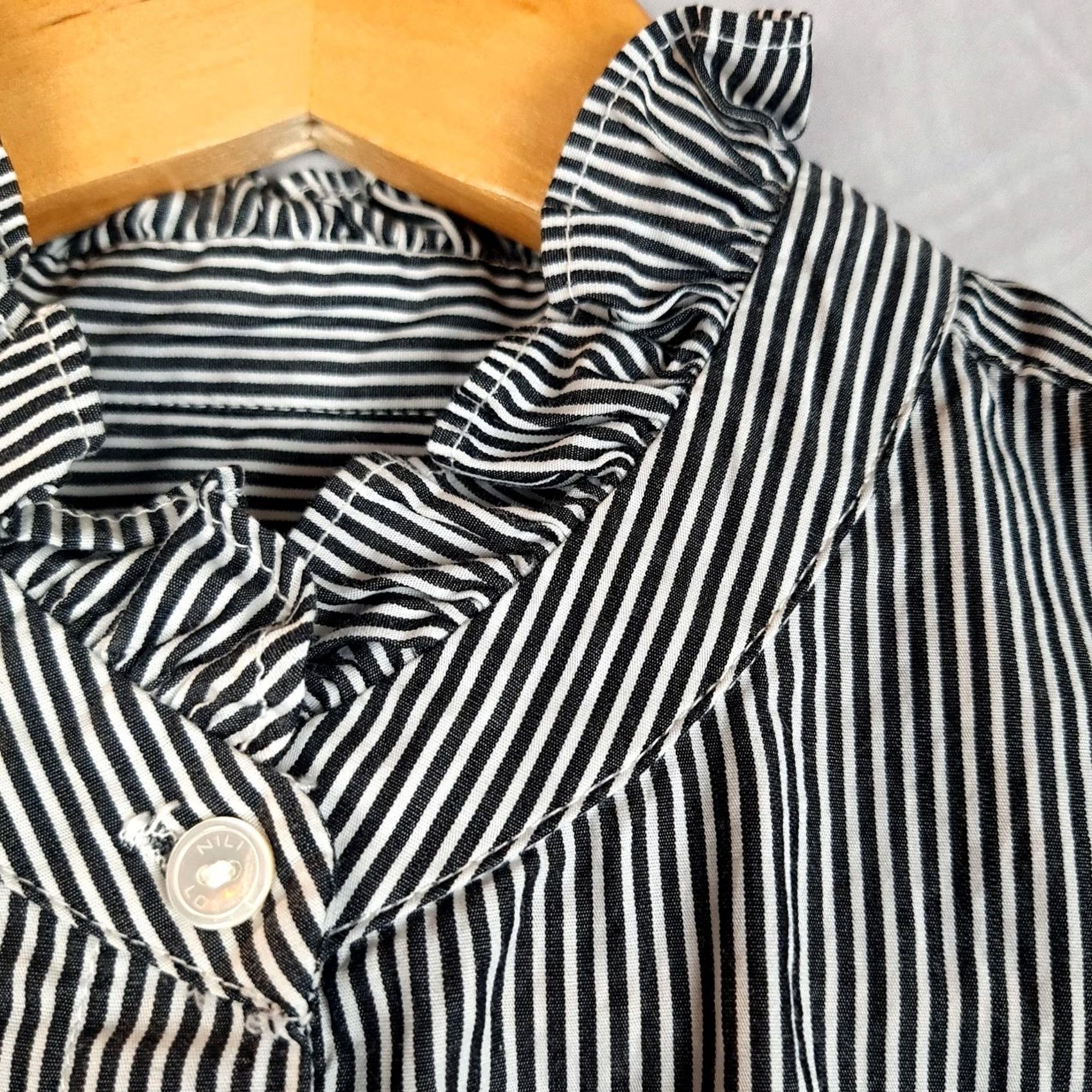 Nili Lotan Nili Lotan Blouse Womens Large Black White Striped Ruffle Neck Button Front Cuff Size L / US 10 / IT 46 - 4 Thumbnail