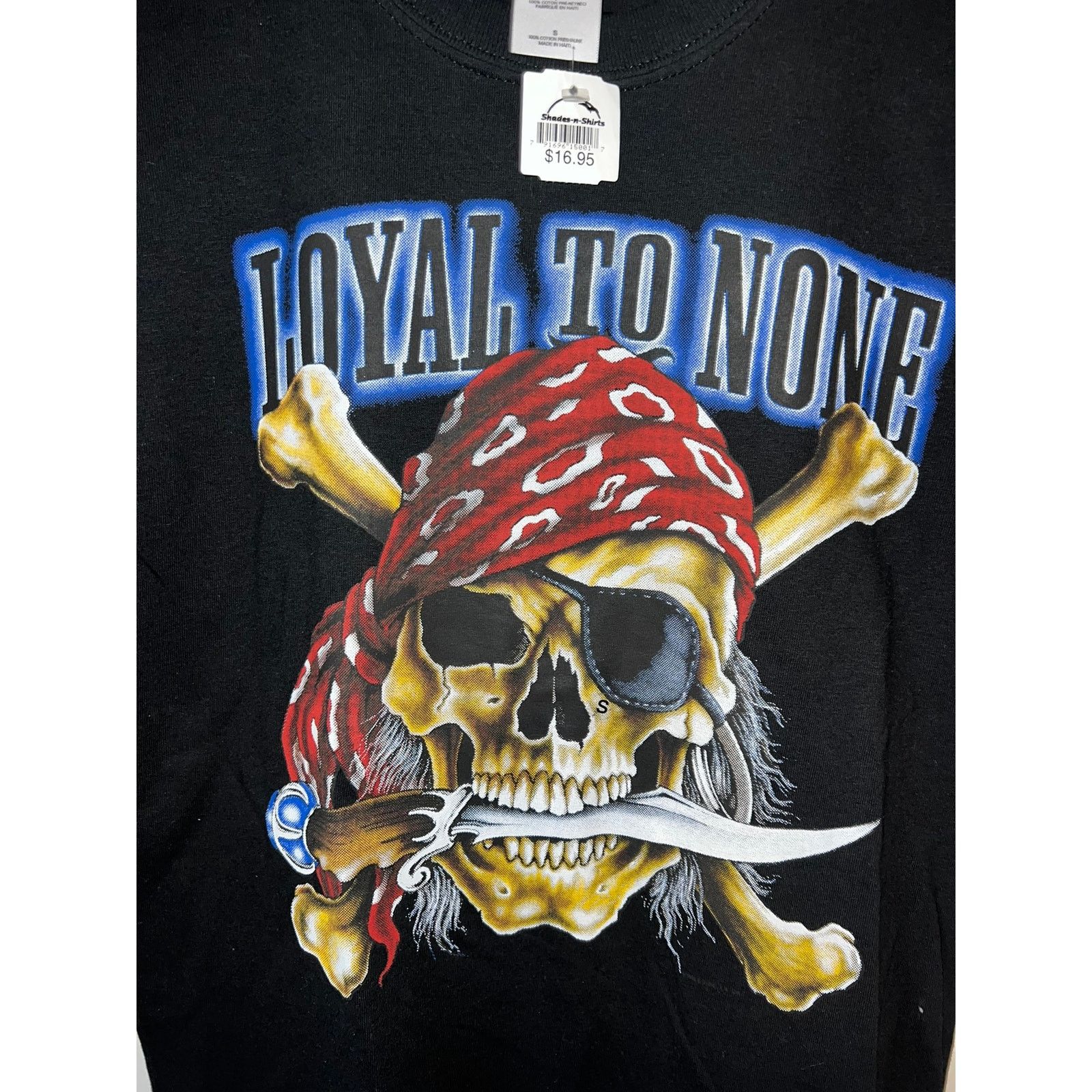 Gildan Vintage Pirate Shirt Loyal To None Knife Graphic Tee Small Size US S / EU 44-46 / 1 - 2 Thumbnail