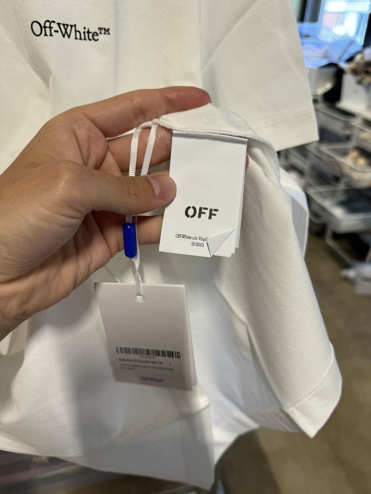 Off-White Off-White Scratch Arrow T-Shirt NEW 550$ Size US XL / EU 56 / 4 - 4 Thumbnail
