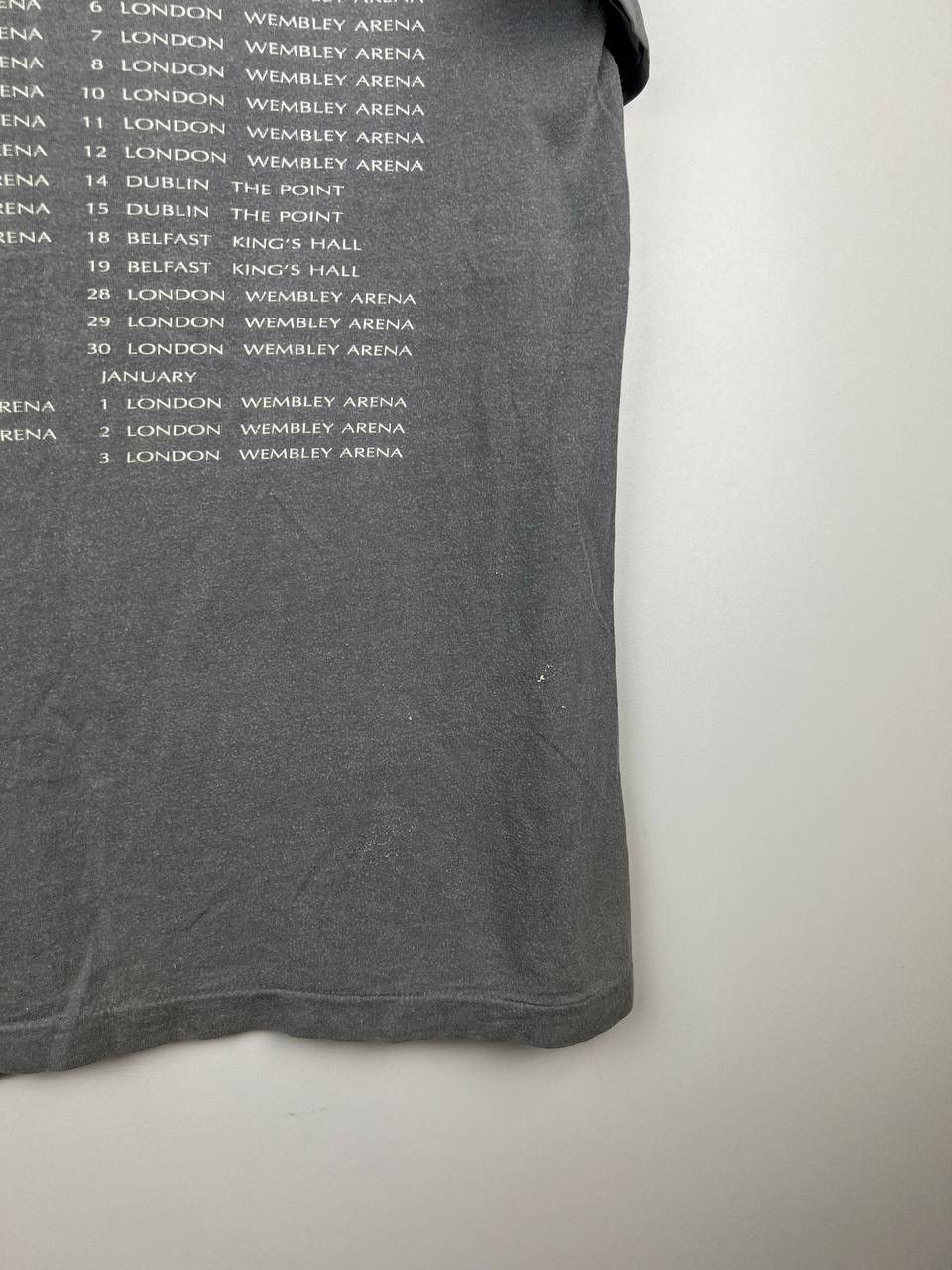 Vintage Cliff Richard Tour 1990-91 band vintage t-shirts size M Size US M / EU 48-50 / 2 - 7 Thumbnail