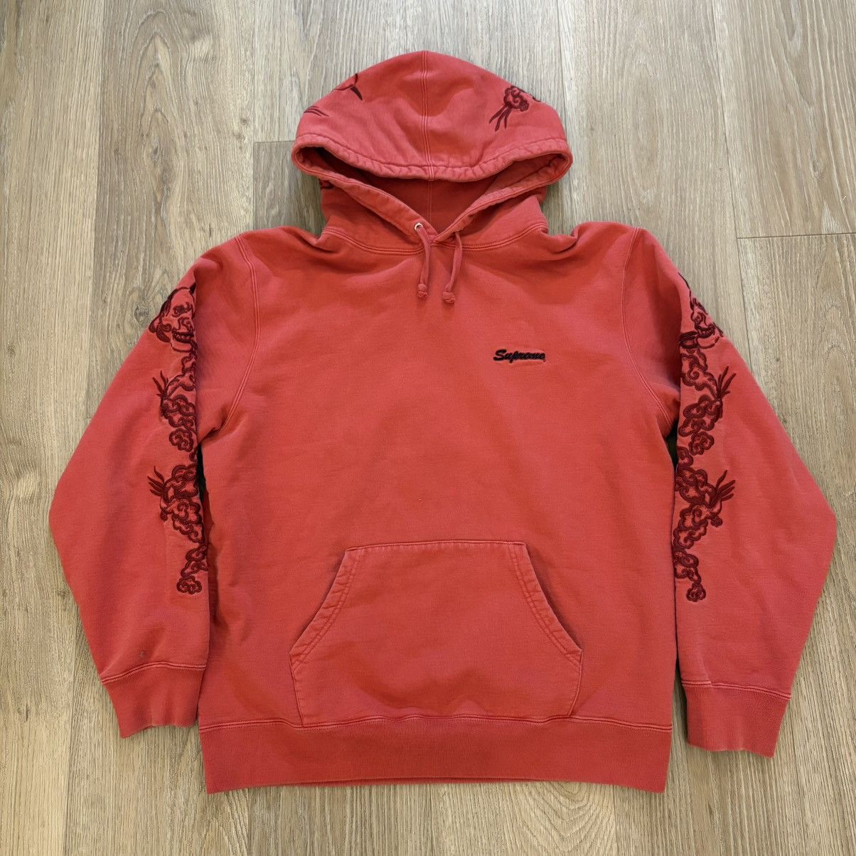 Supreme Supreme Overdyed Dragon Hooded Sweatshirt Red Medium Size US M / EU 48-50 / 2 - 2 Thumbnail