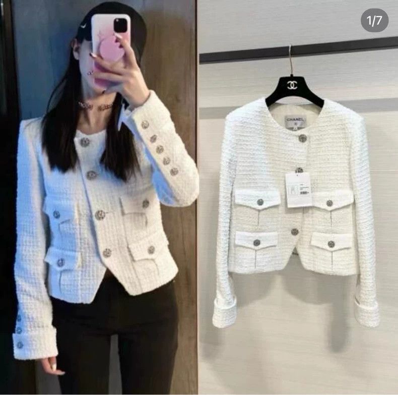 Chanel Chanel 22c early spring white moonlight round neck four poc Size S / US 4 / IT 40 - 8 Thumbnail