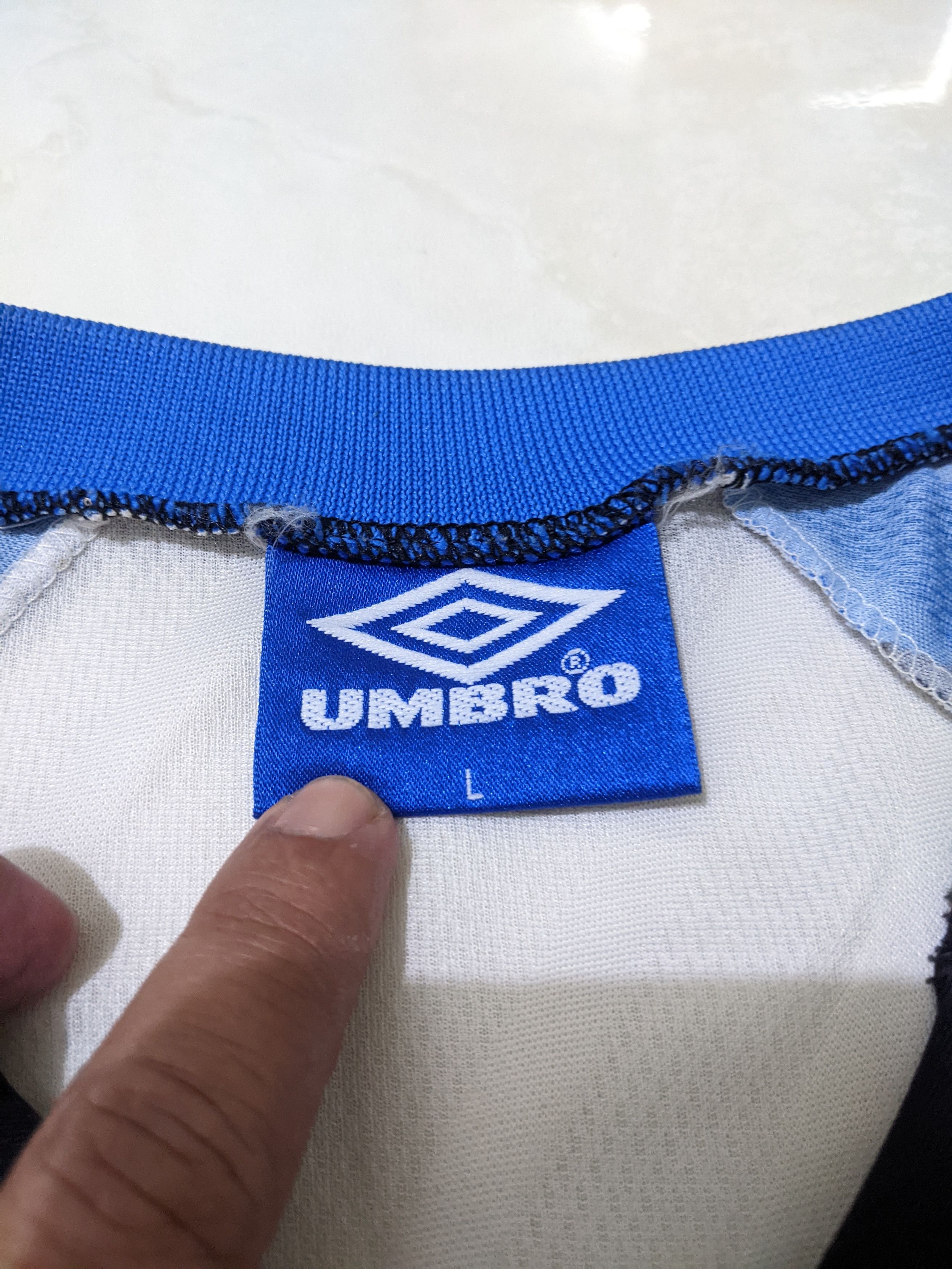 Umbro Jersey inter Milan away 1996 Zamorano football shirt Size US L / EU 52-54 / 3 - 6 Thumbnail
