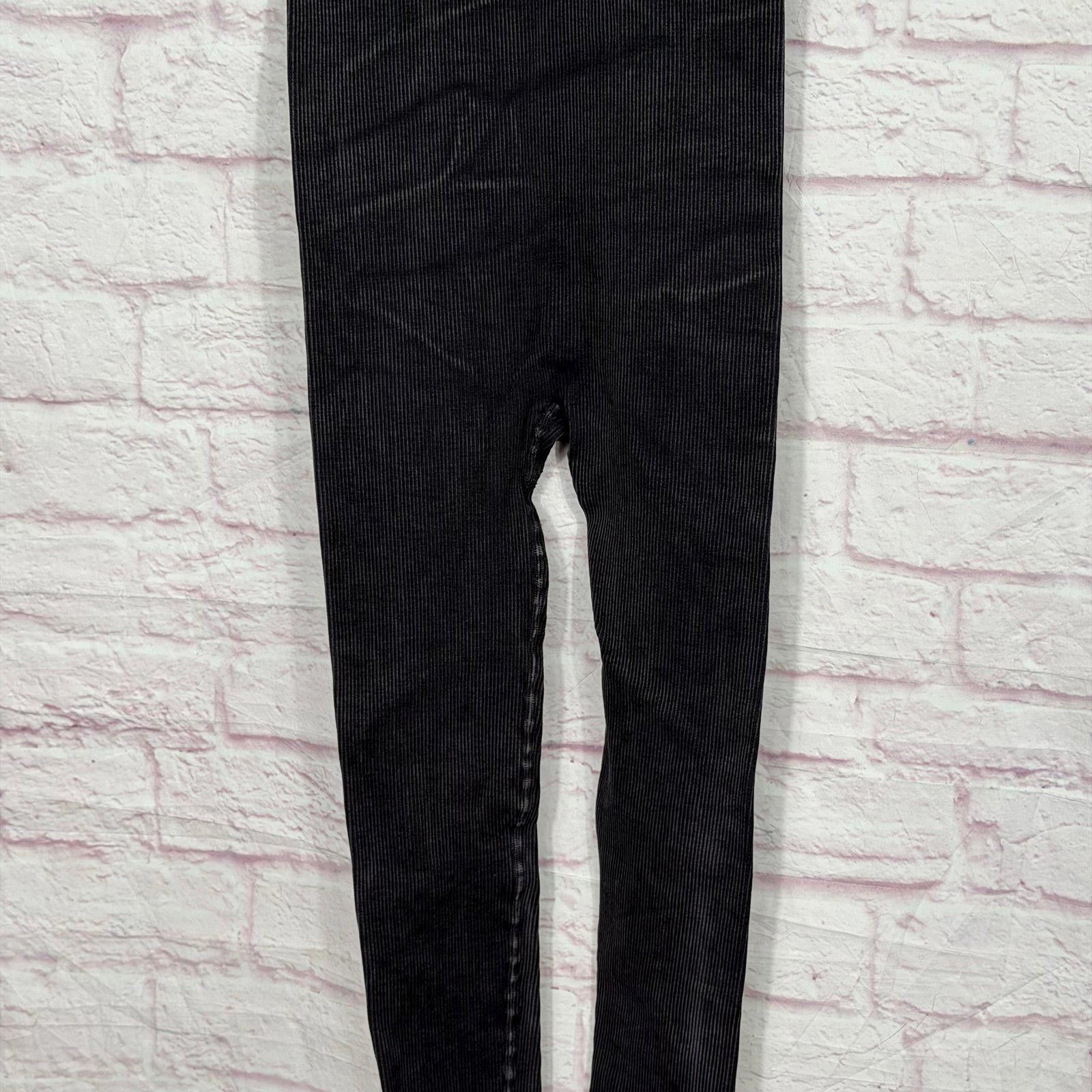 Free People FP Movement M/L Black Ribbed Jumpsuit Size 30" / US 8 / IT 44 - 3 Thumbnail