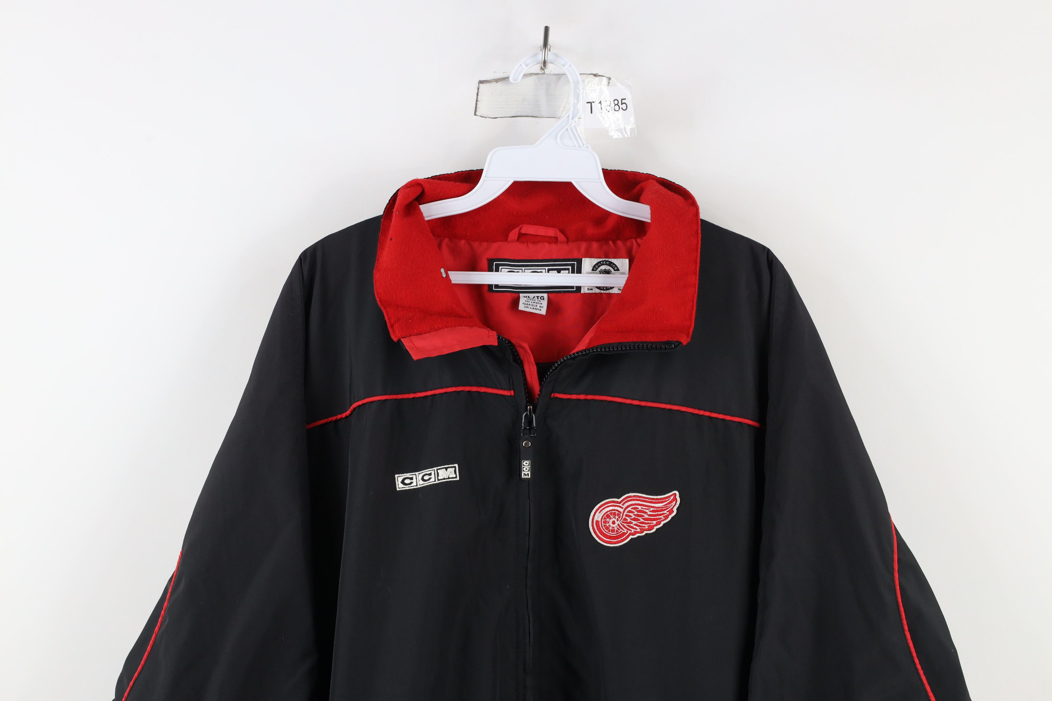 Vintage Vintage CCM Detroit Red Wings Hockey Full Zip Jacket Black Size US XL / EU 56 / 4 - 2 Thumbnail
