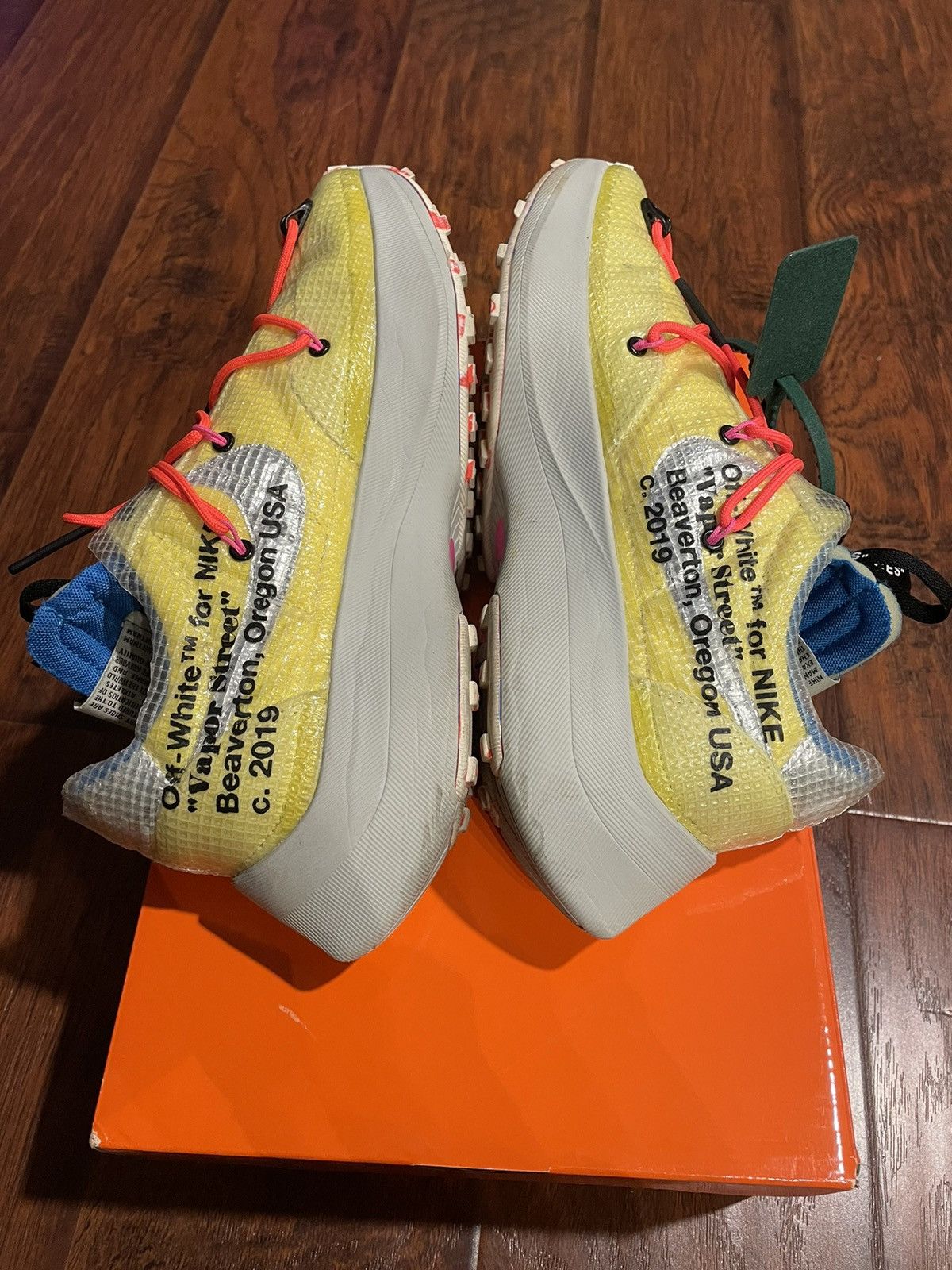 Nike × Off-White × Virgil Abloh Nike Off-White Vapor Street Tour Yellow Size US 9.5 / EU 42-43 - 2 Thumbnail