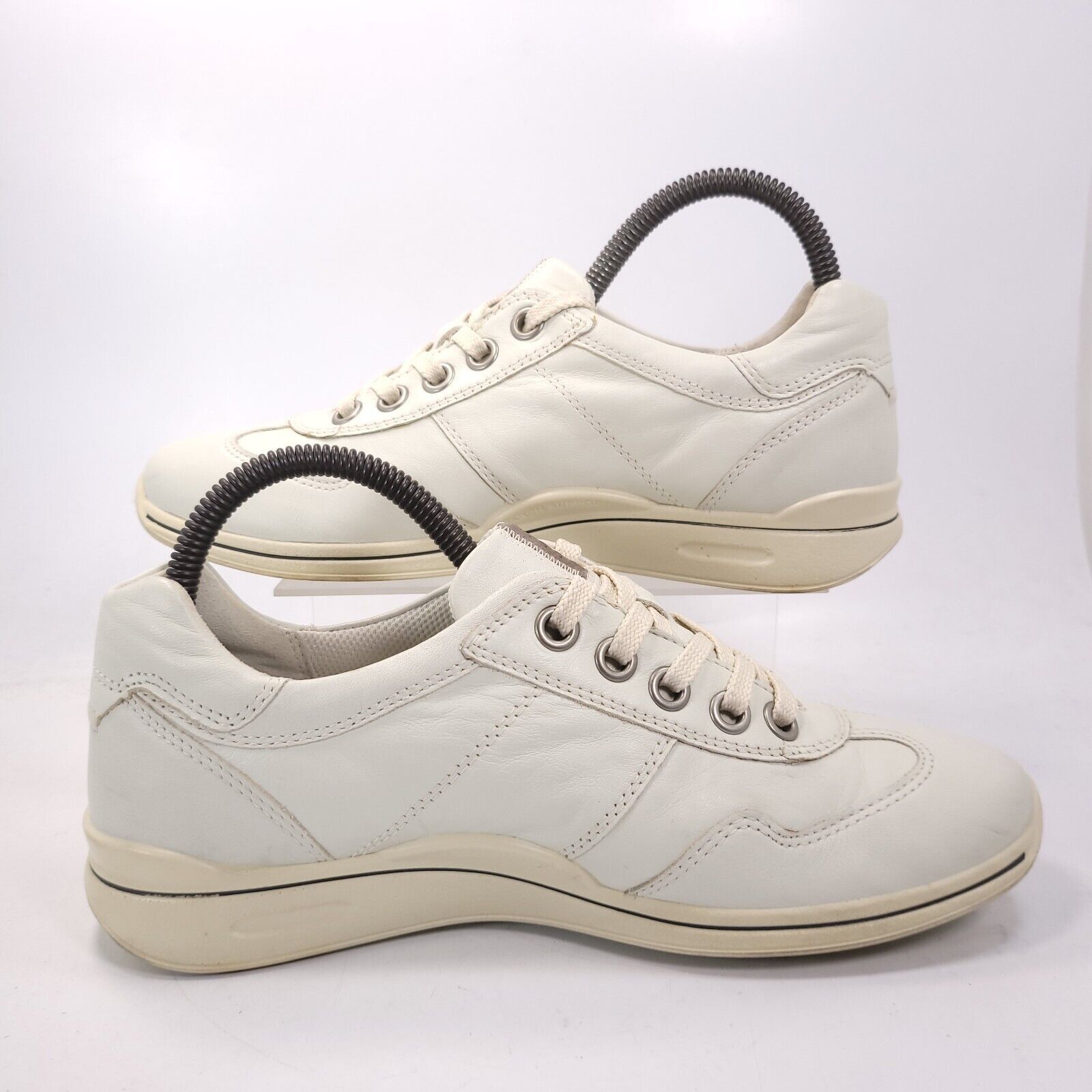 Ecco Ecco Casual Lace Up Outdoor Sneaker Shoe Womens Size 7.5 38 Size US 7.5 / IT 37.5 - 6 Thumbnail