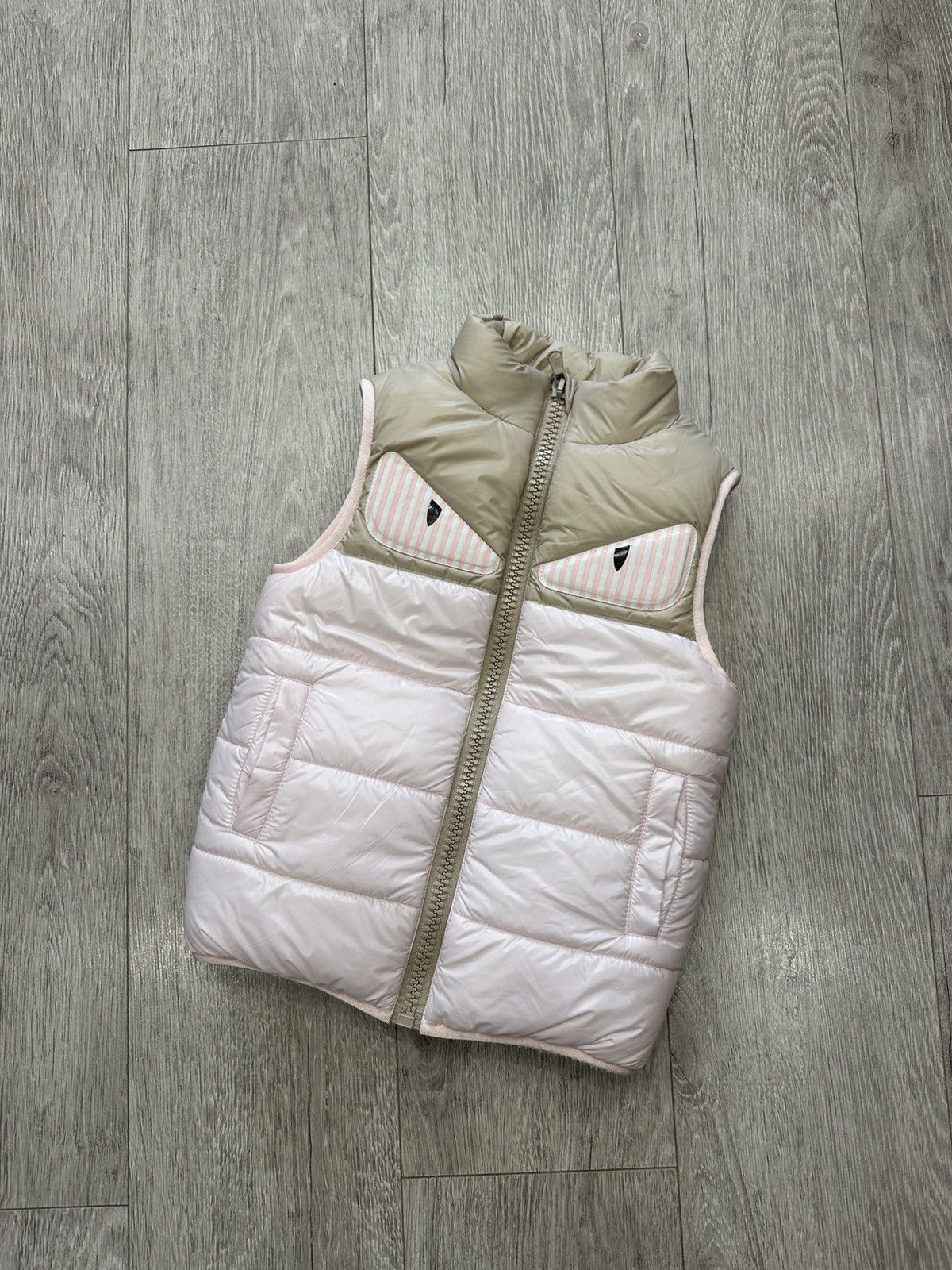 Fendi Fendi kids vest eyes Size XXS / US 00 / IT 34 - 2 Thumbnail