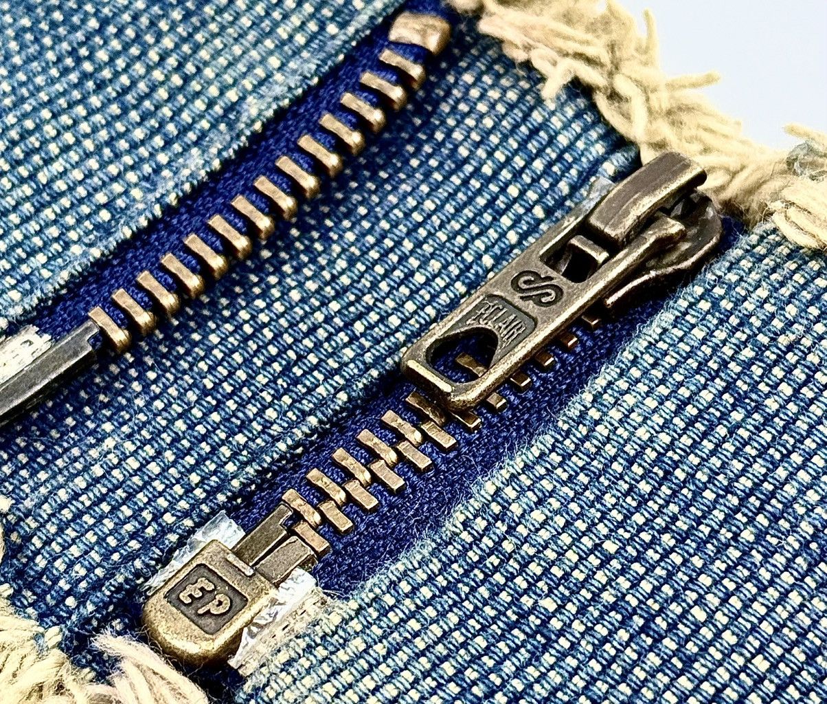 Chanel Chanel - Karl - FW/01 - Denim - Rhinestone - CC - Logo Cuff Size ONE SIZE - 15 Thumbnail