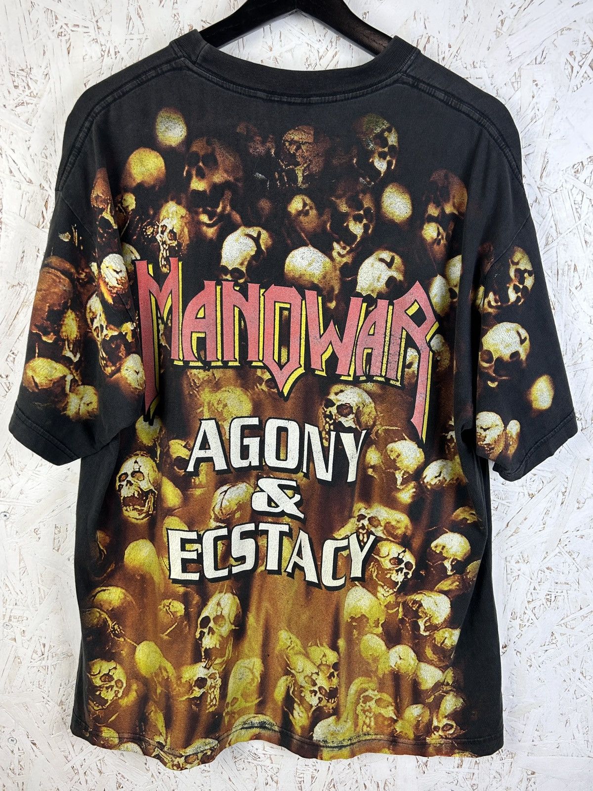 Band Tees 90s Vintage Manowar Agony & Ecstasy 1992 AOP T-Shirt Size US XL / EU 56 / 4 - 6 Thumbnail