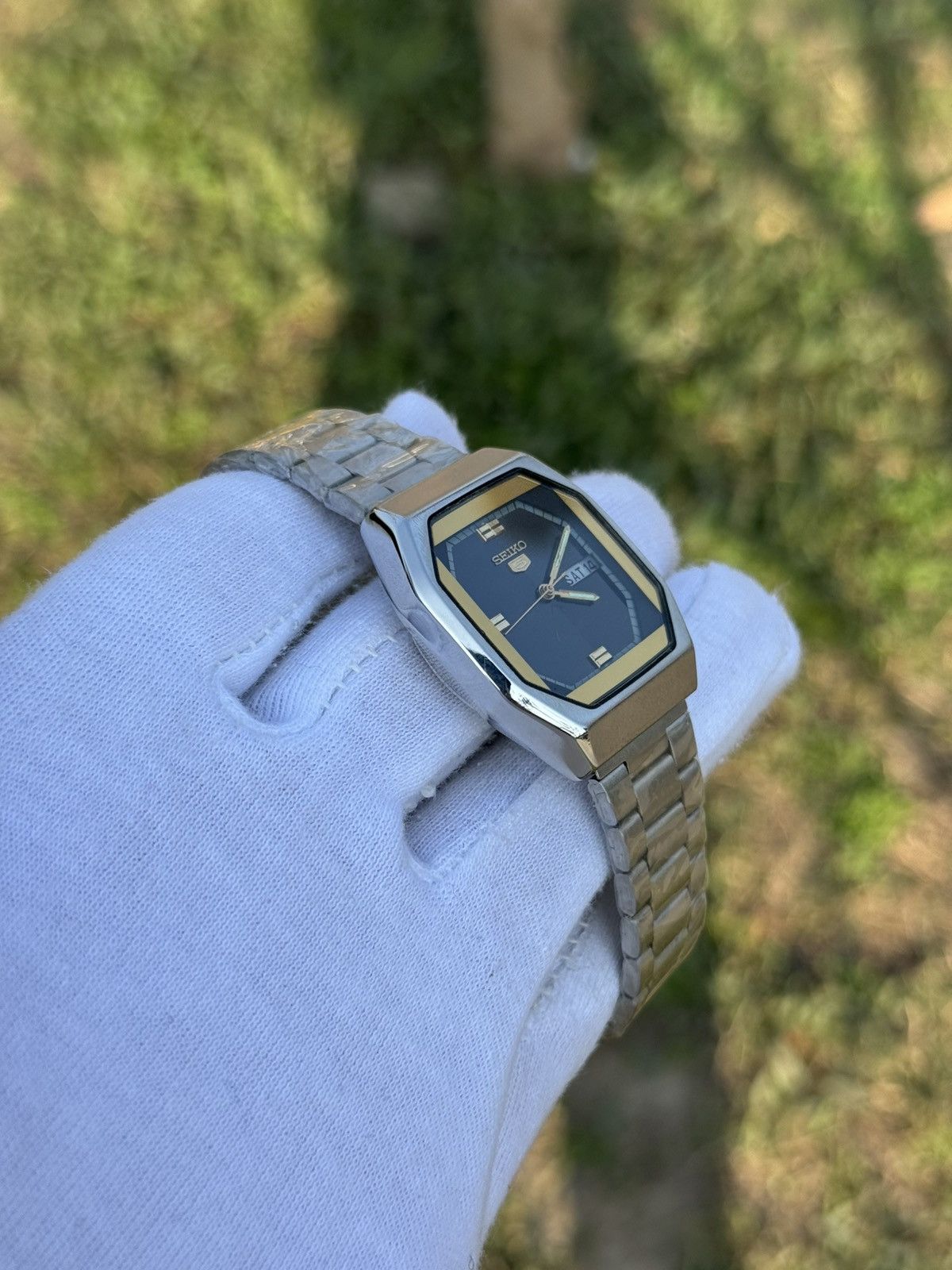 Seiko Vintage Seiko 5 Automatic black dial |Cushion Case |Japan Size 36 - 9 Thumbnail
