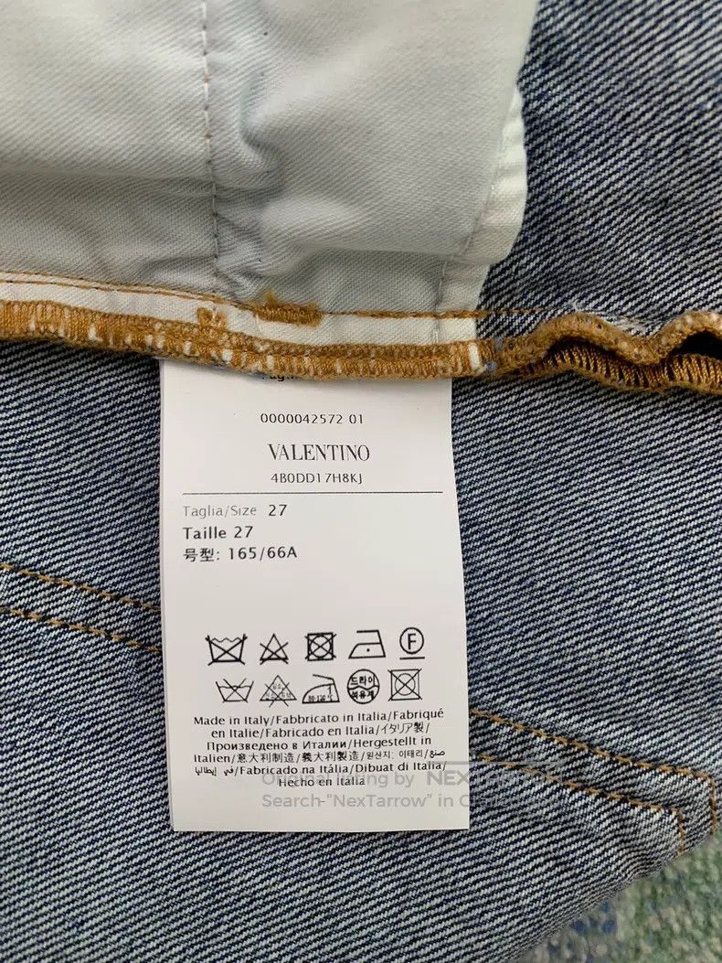 Valentino Valentino Three-dimensional embossed flower denim shorts Size 26" / US 2 / IT 38 - 5 Thumbnail