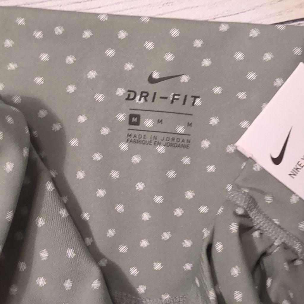 Nike Nike yoga high rise 7/8 tight size medium Size 23" - 4 Thumbnail