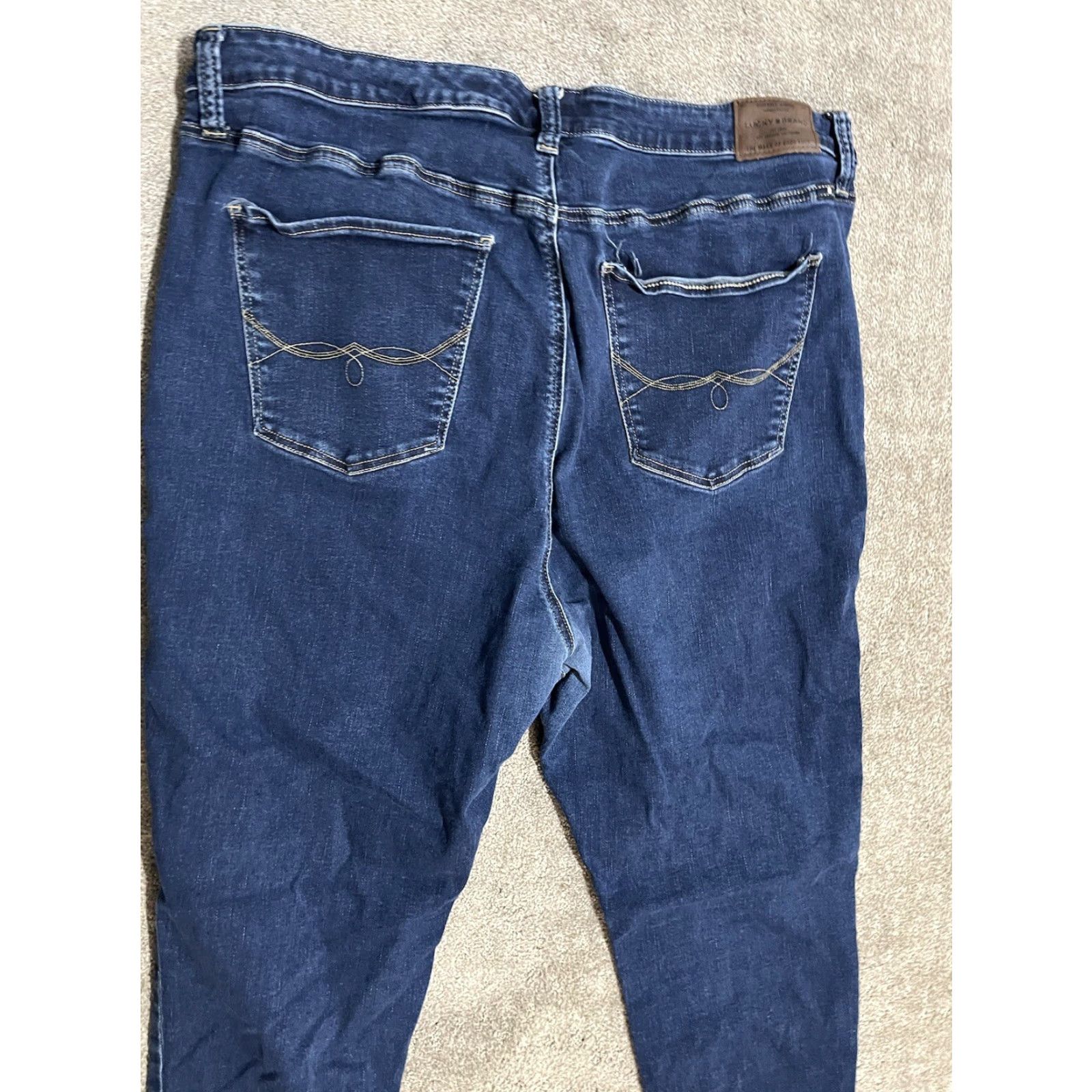 Lucky Brand Lucky Brand Jeans 5-Pocket Design Denim High Rise Curvy Plus Size 24W Blues Dark Emma Stretch Legging Jegging Women's Jeans Size 42" / US 20 - 2 Thumbnail