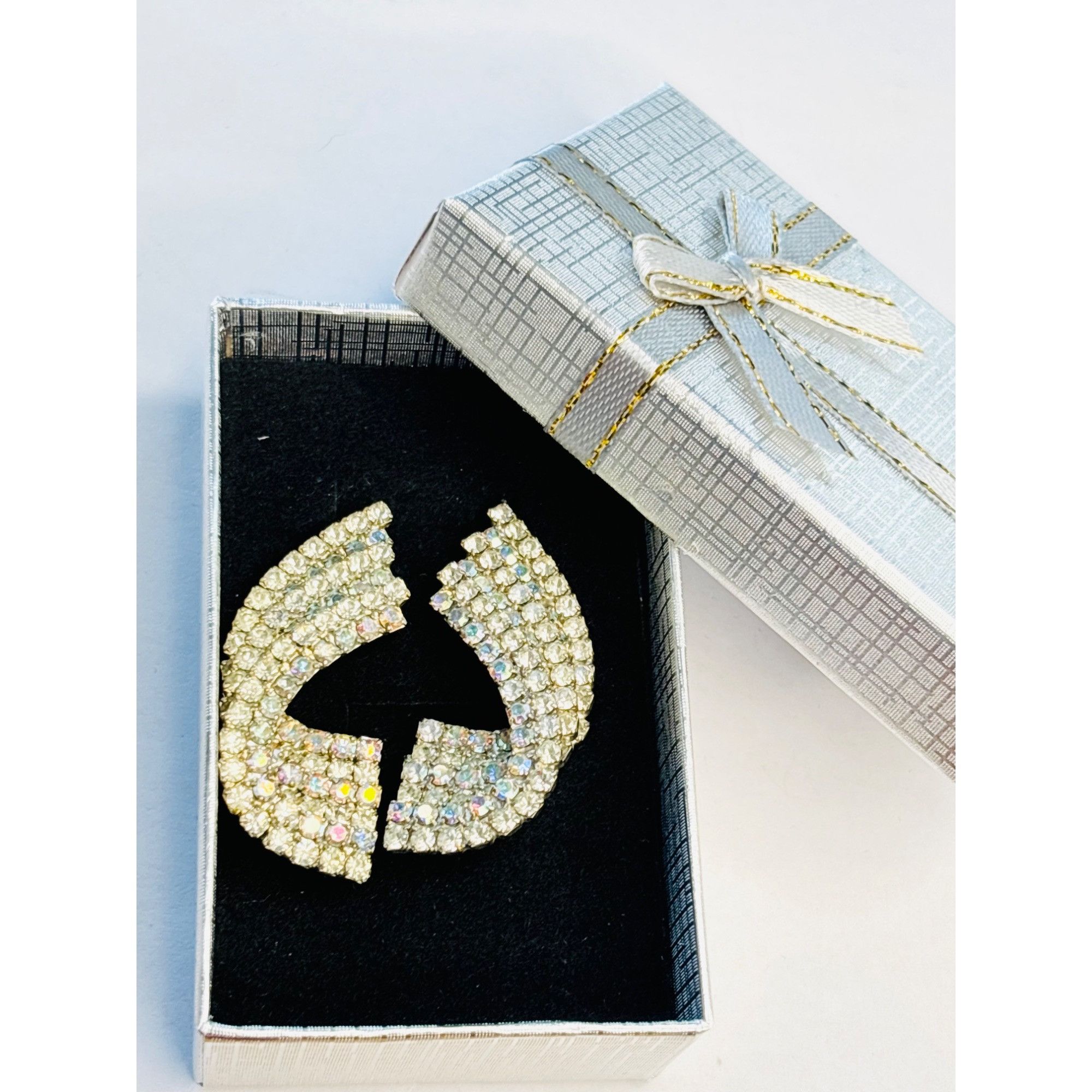 Other Vintage Rhinestone Statement Earrings Silver Tone Fan Shape Size ONE SIZE - 7 Thumbnail