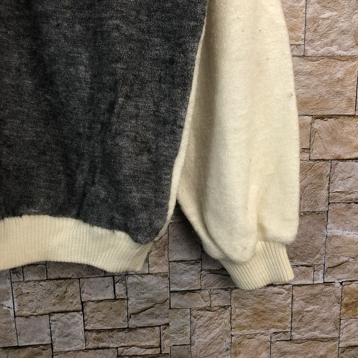 Vintage Super Sonic vintage Sweatshirt #A193 Size US M / EU 48-50 / 2 - 8 Thumbnail