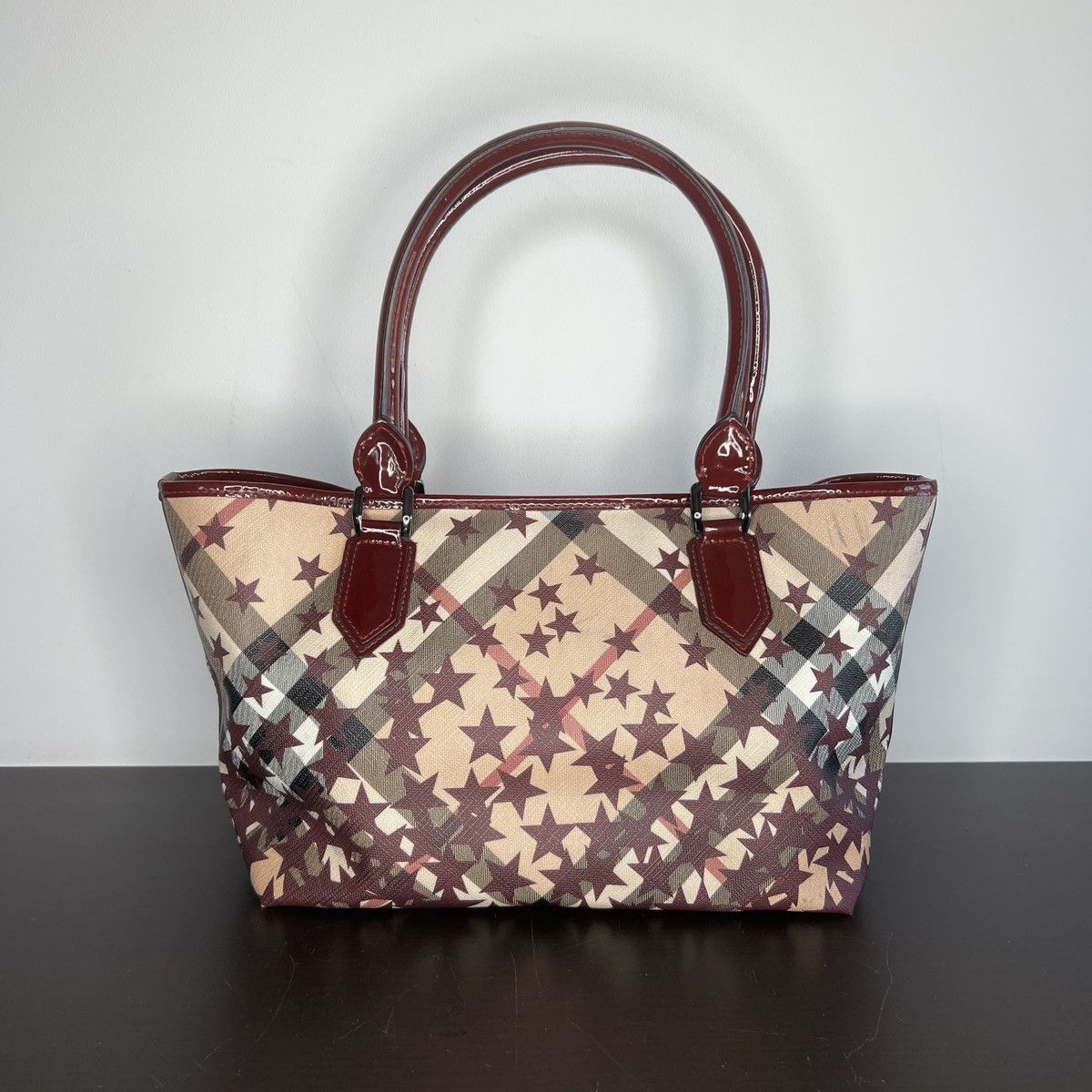 Burberry × Designer Burberry Nova Check Handle Shoulder Bag Nova Check Stars Size ONE SIZE - 1 Thumbnail
