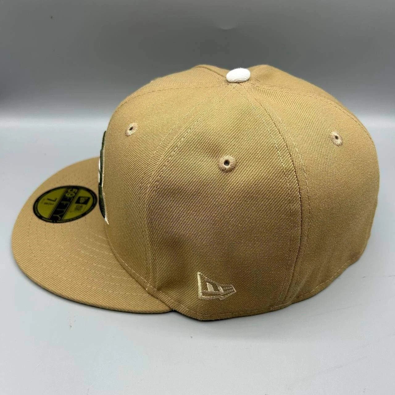 New Era Colorado Rockies Hat Men 7 3/8 Beige Green MLB Fitted Cap Size ONE SIZE - 4 Thumbnail