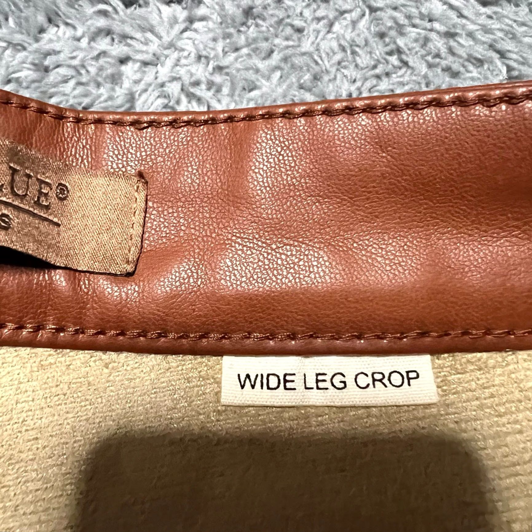 Vintage VINTAGE Judy Blue Pants Womens 11 /30 (32x23.5) Brown Wide Leg Crop Vegan Faux Leather Womens 11 /30 Brown Wide Leg Cropped Pants Judy Blue Size 32" / US 10 / IT 46 - 4 Thumbnail