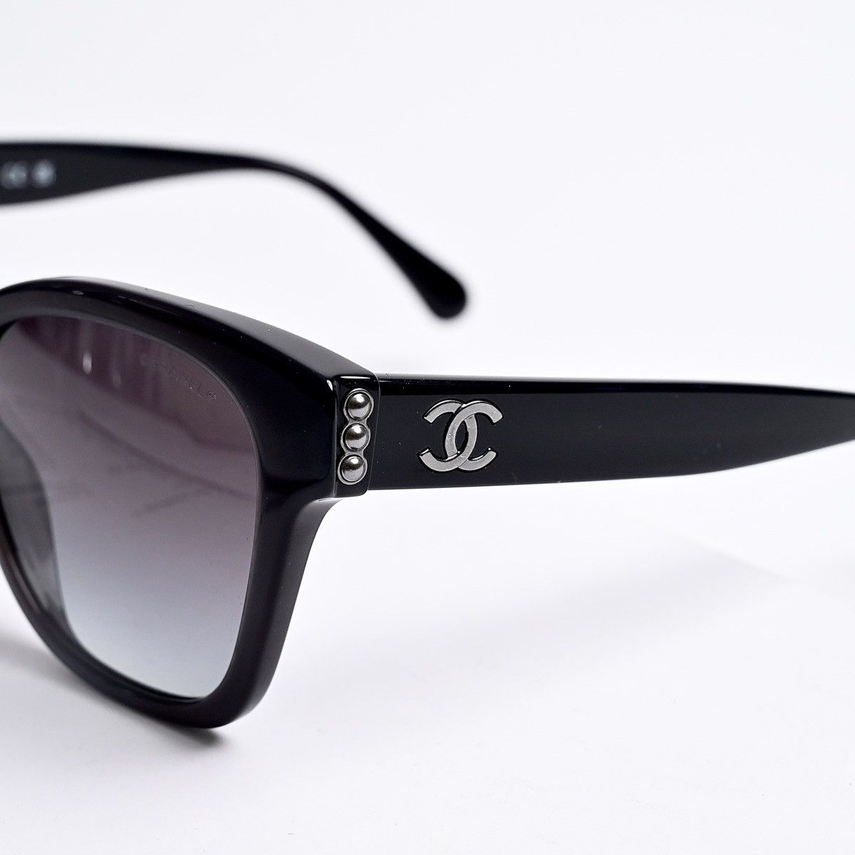 Chanel CHANEL 0CH5482H SUNGLASSES Size ONE SIZE - 9 Thumbnail
