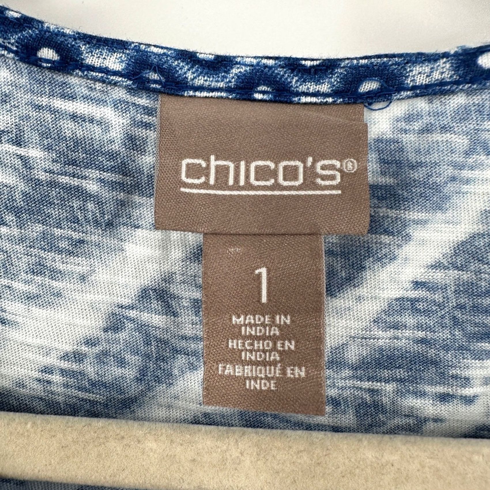Vintage Chico's Blouse Shirt Womens Medium Blue White Mixed Print Bohemian Short Sleeve Cold Shoulder Button Cotton Slub Knit Scoop Neck 100% Cotton Pullover Size M / US 6-8 / IT 42-44 - 3 Thumbnail
